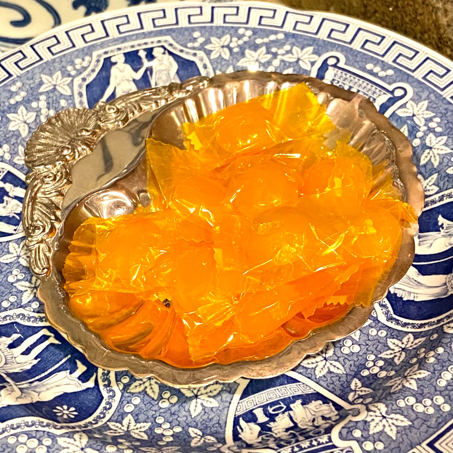 Chic vintage silver plate Hollywood regency clam shell footed candy or trinket dish .