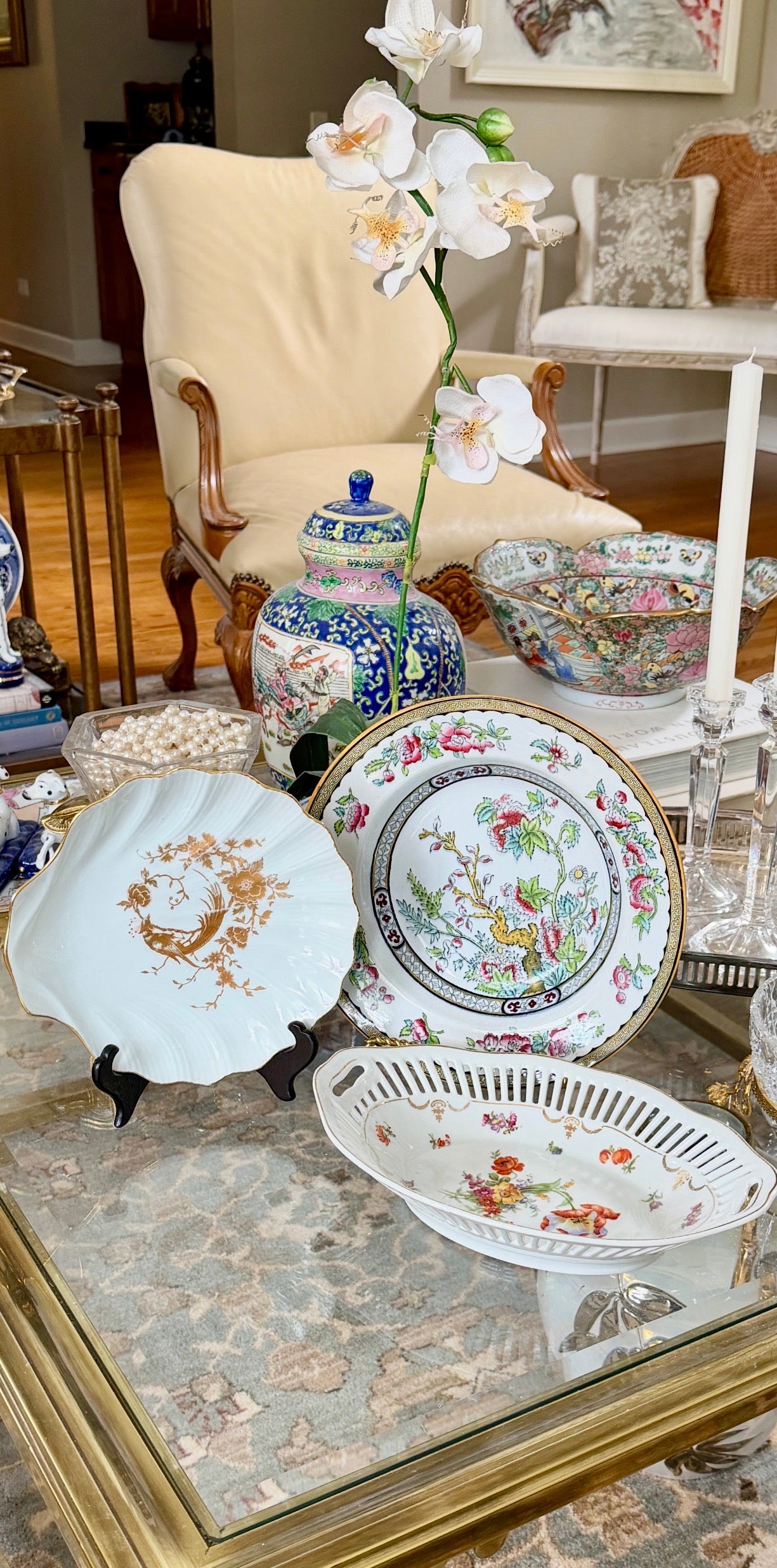 Beautiful French Limoges chinoiserie holds painted bird plate