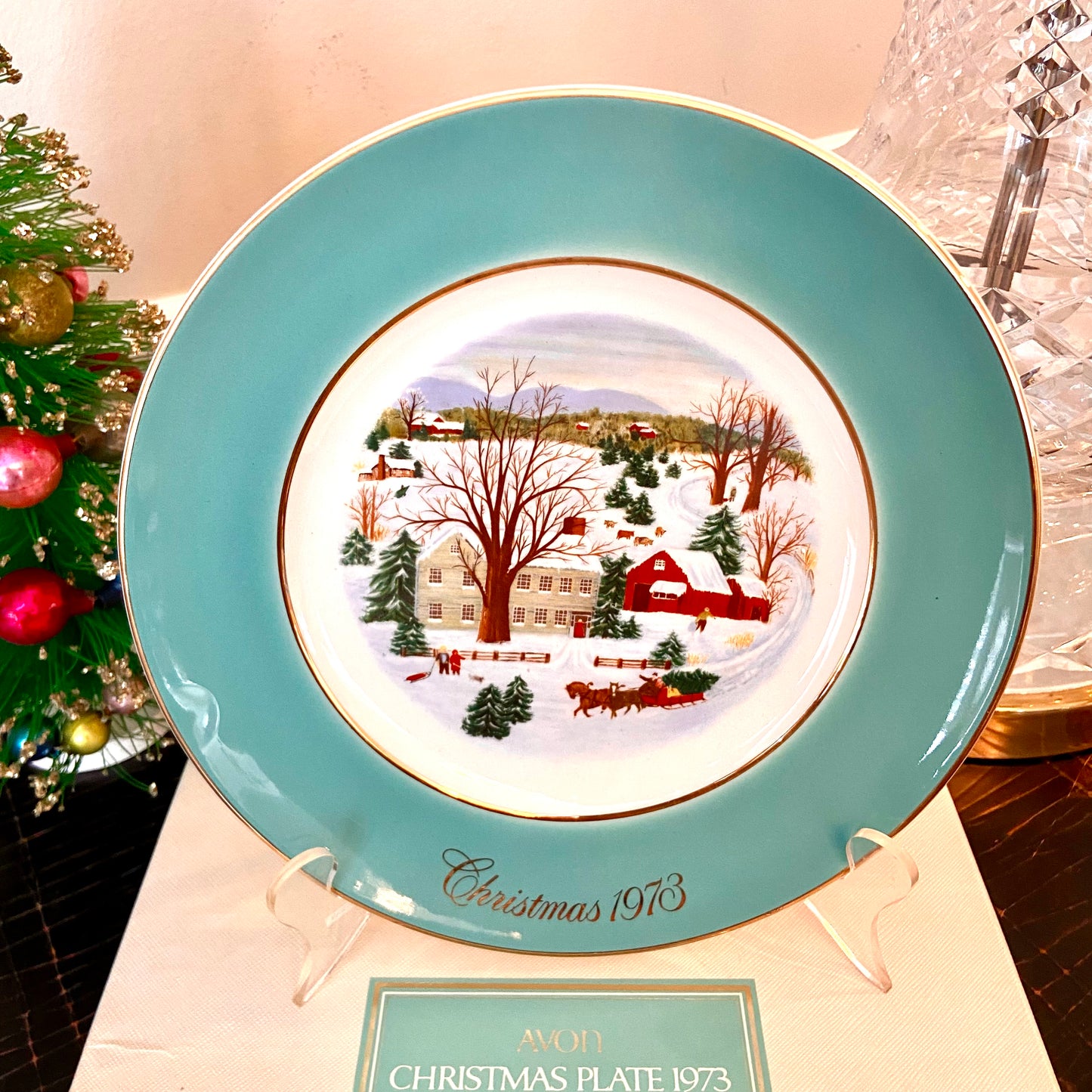 Vintage Endcot Wedgwood stamped Christmas plate circa 1973 in box
