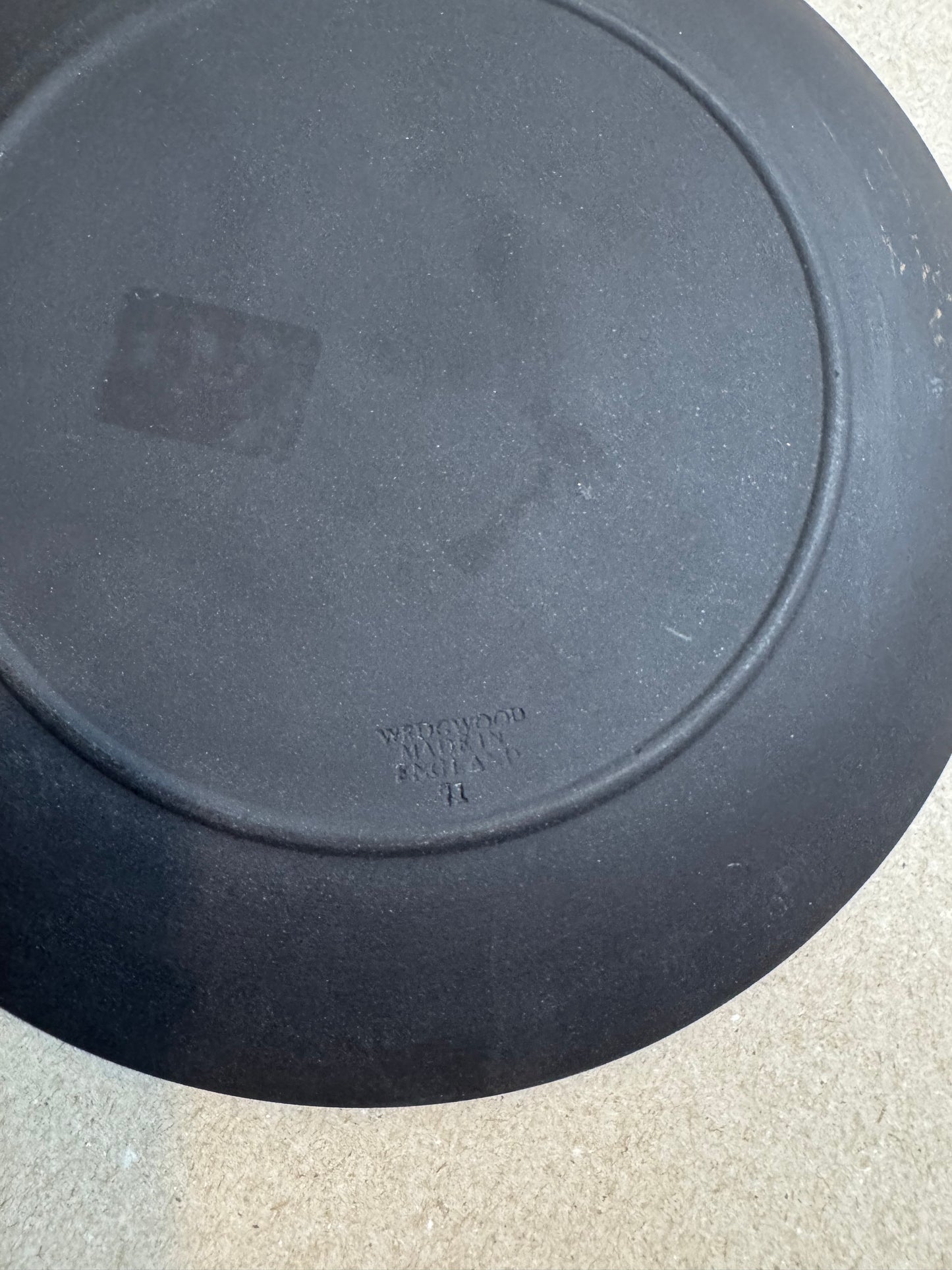 Black bassalt Wedgewood Mother plate