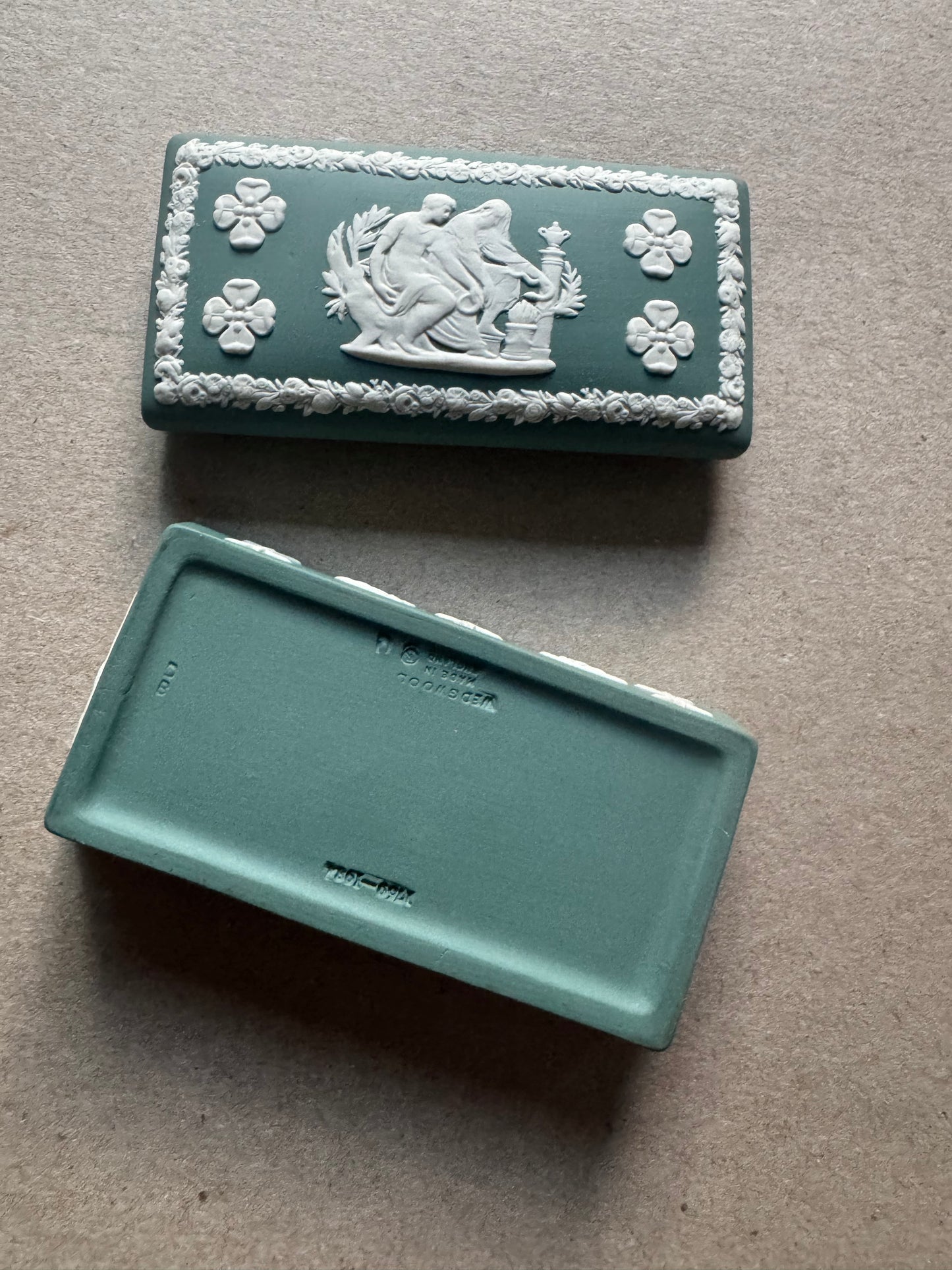 Wedgewood teal rectangle trinket box 3.75x2x1.25