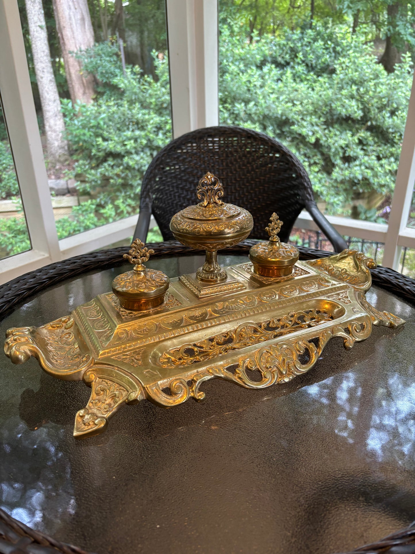 Stunning Maitland Smith ornate brass inkwell!