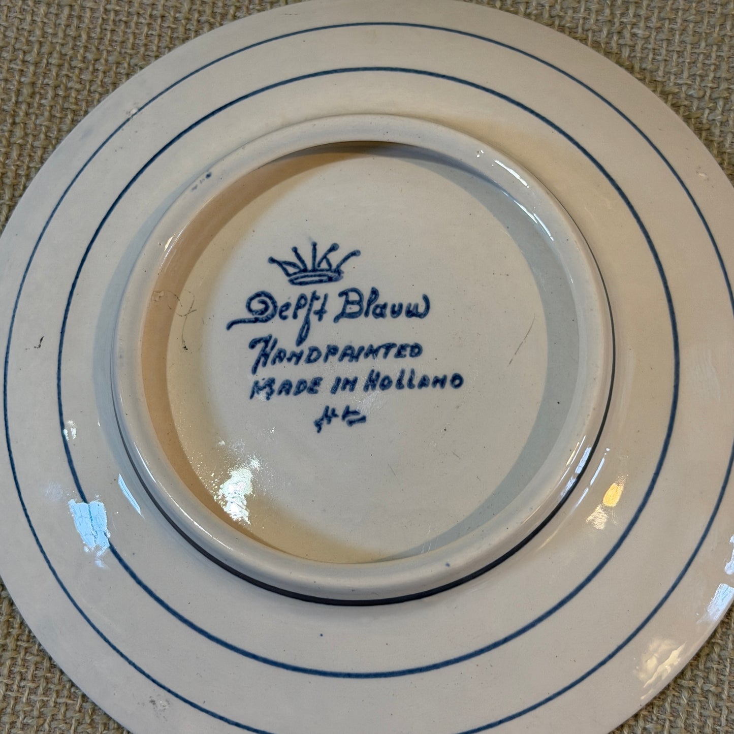 Delightful Delft windmill hand painted vintage blue and white plate 6 d