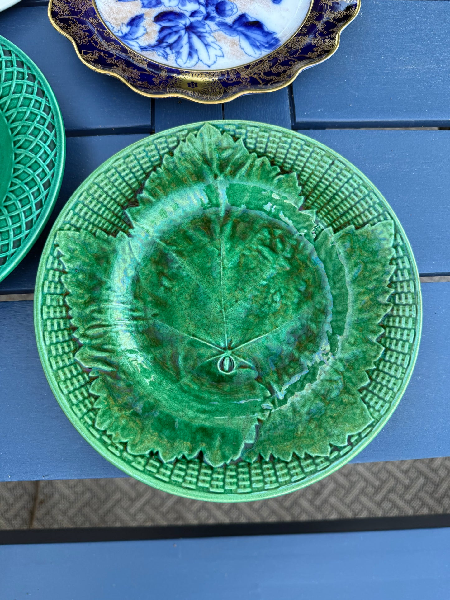 9"D ANTIQUE FRENCH MAJOLICA BASKET LEAF PLATE, SINGLE #DA4477