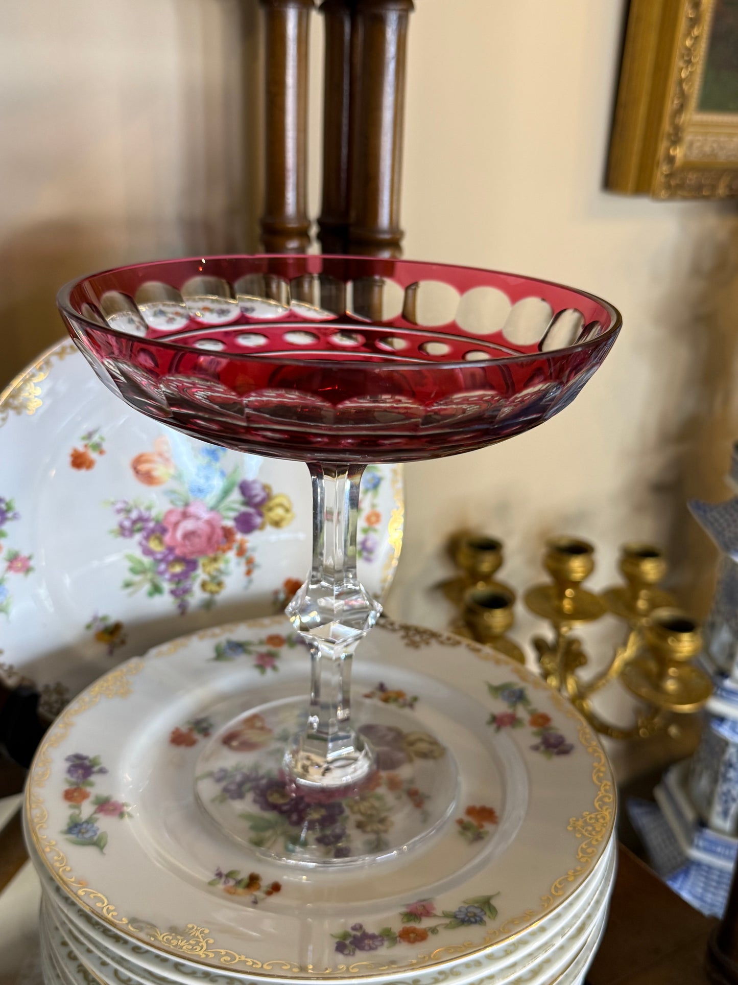 RESERVED - SETTING OF VAL ST. LAMBERT CRYSTAL