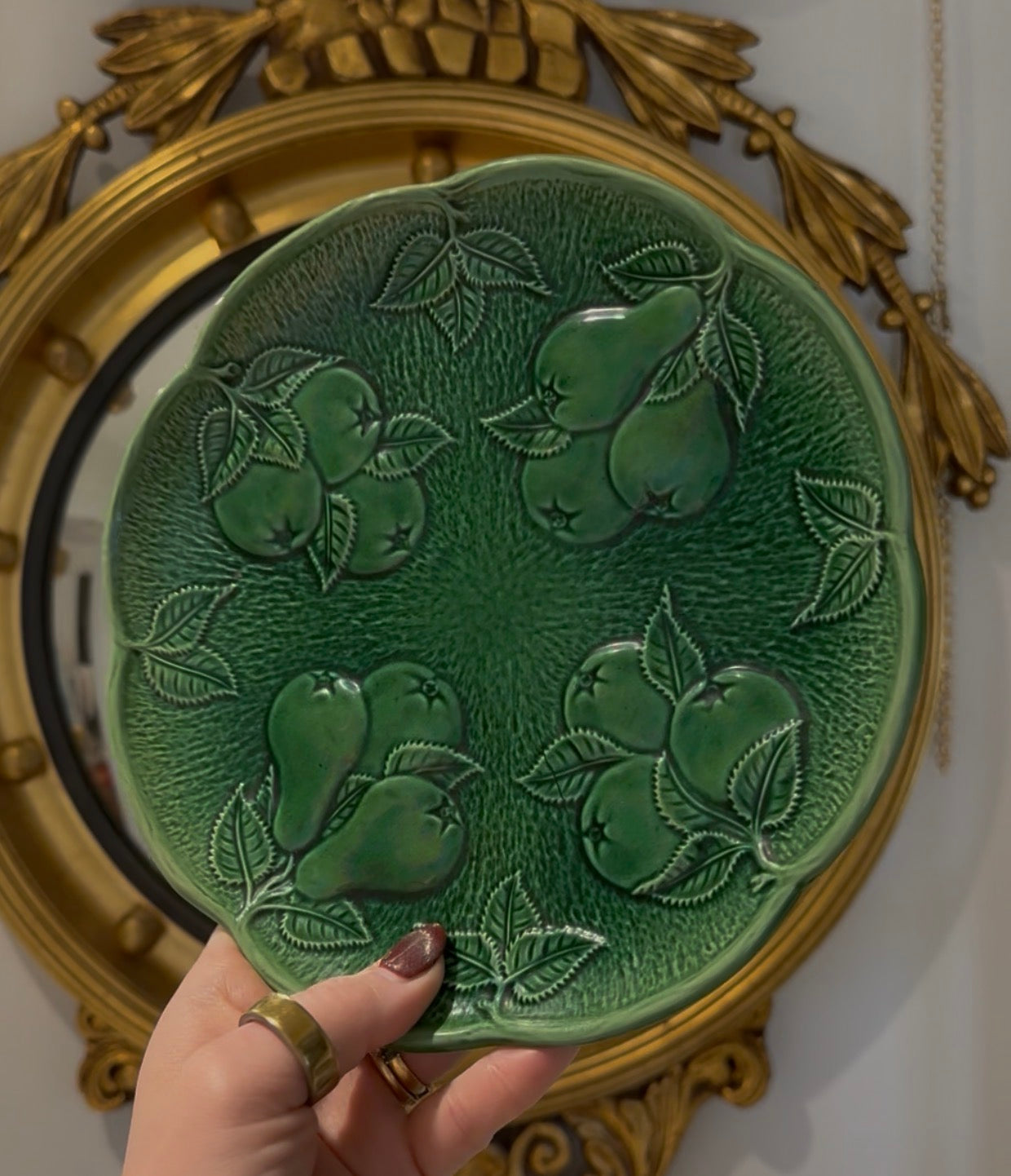 RESERVED - DA4466 - Green majolica plate with pears – Lillian Grey