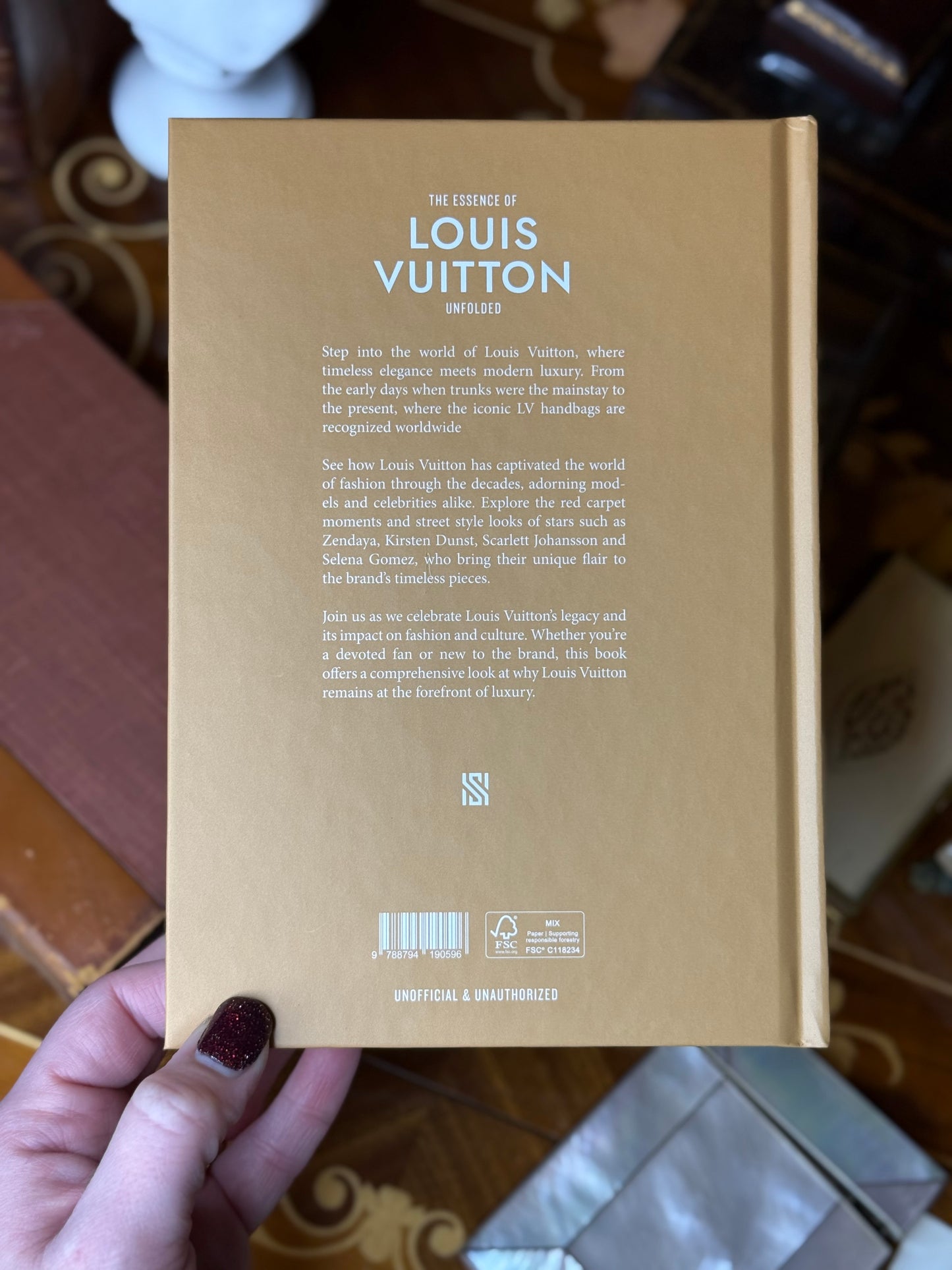 Essence of Louis Vuitton by Kelly Reising: Hardcover; 144 pages Book / English