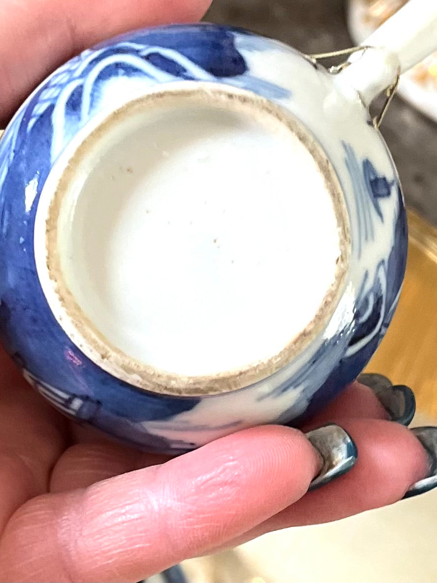 Antique Chinese Blue And White Syllabub / Crème Pot with Lid | Historic Staple Repair