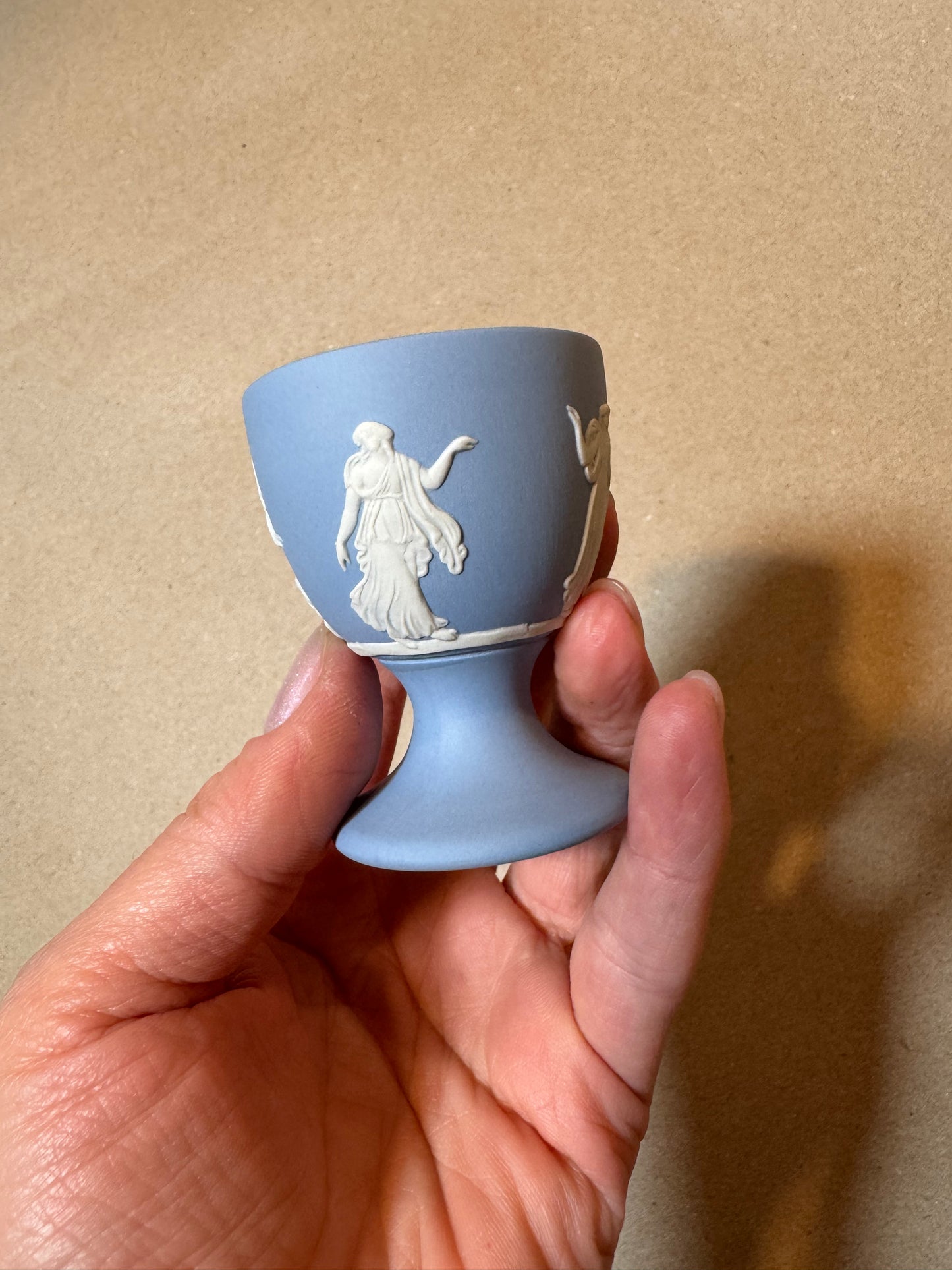 Live 06/15 blue egg cup Wedgoow