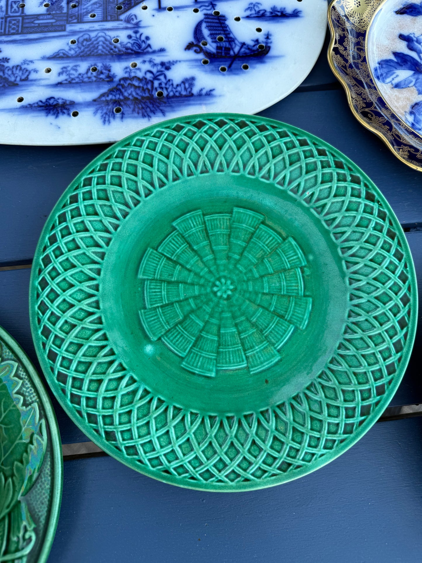 RESERVED LIVE 6/2 - Antique Minton green majolica basket weave plate, 1871, Style #DA4501