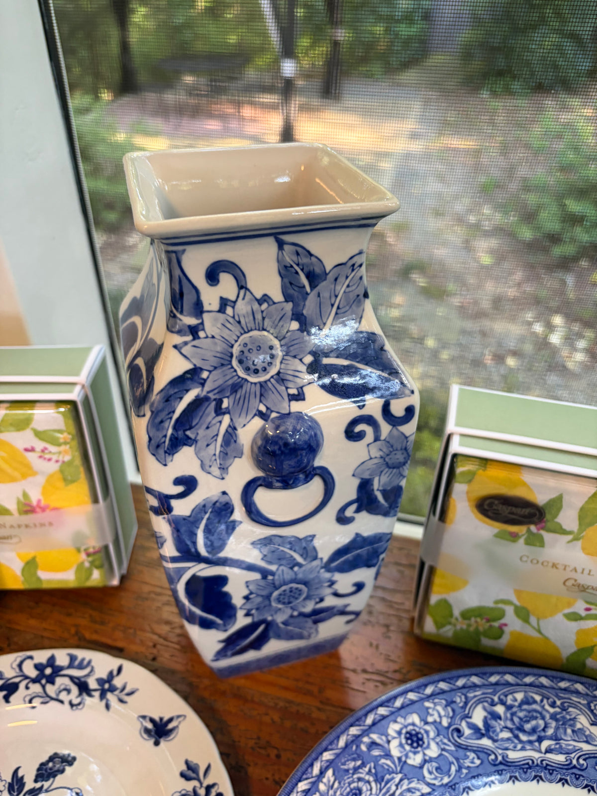 Lovely chinoiserie blue and white floral vase!