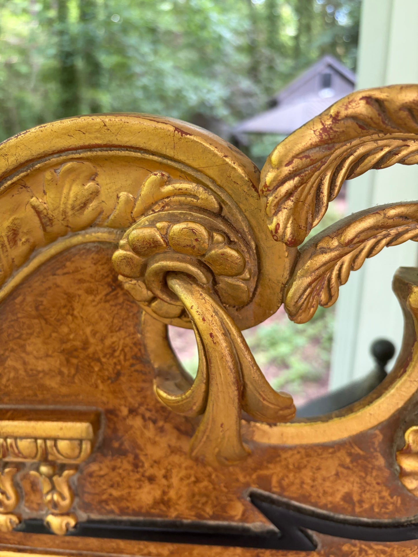 Stunning Italian Giovannini Chelini handcarved wooden mirror with ornate shell designs, arch pediment, and gilded details! As is!
