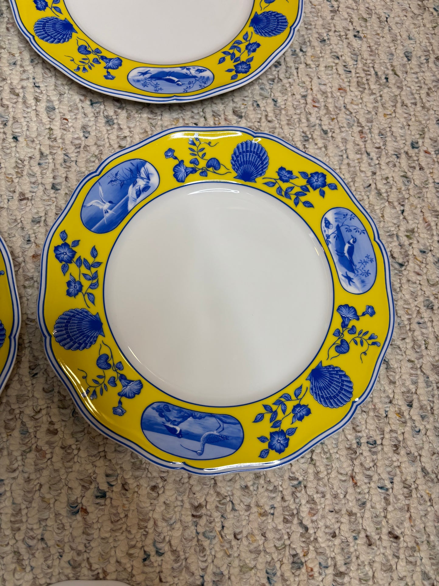 Stunning Lynn Chase Costa Azzurra dinner plates set of 4!