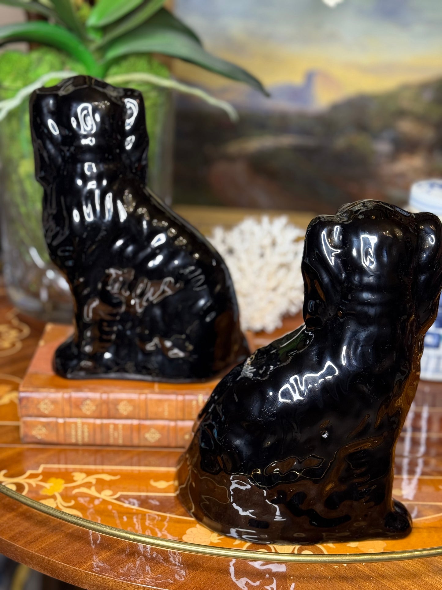 Antique 10” Tall English Black Staffordshire Mantle Dogs (c. 1890–1910) – Pair with Gilt Chain