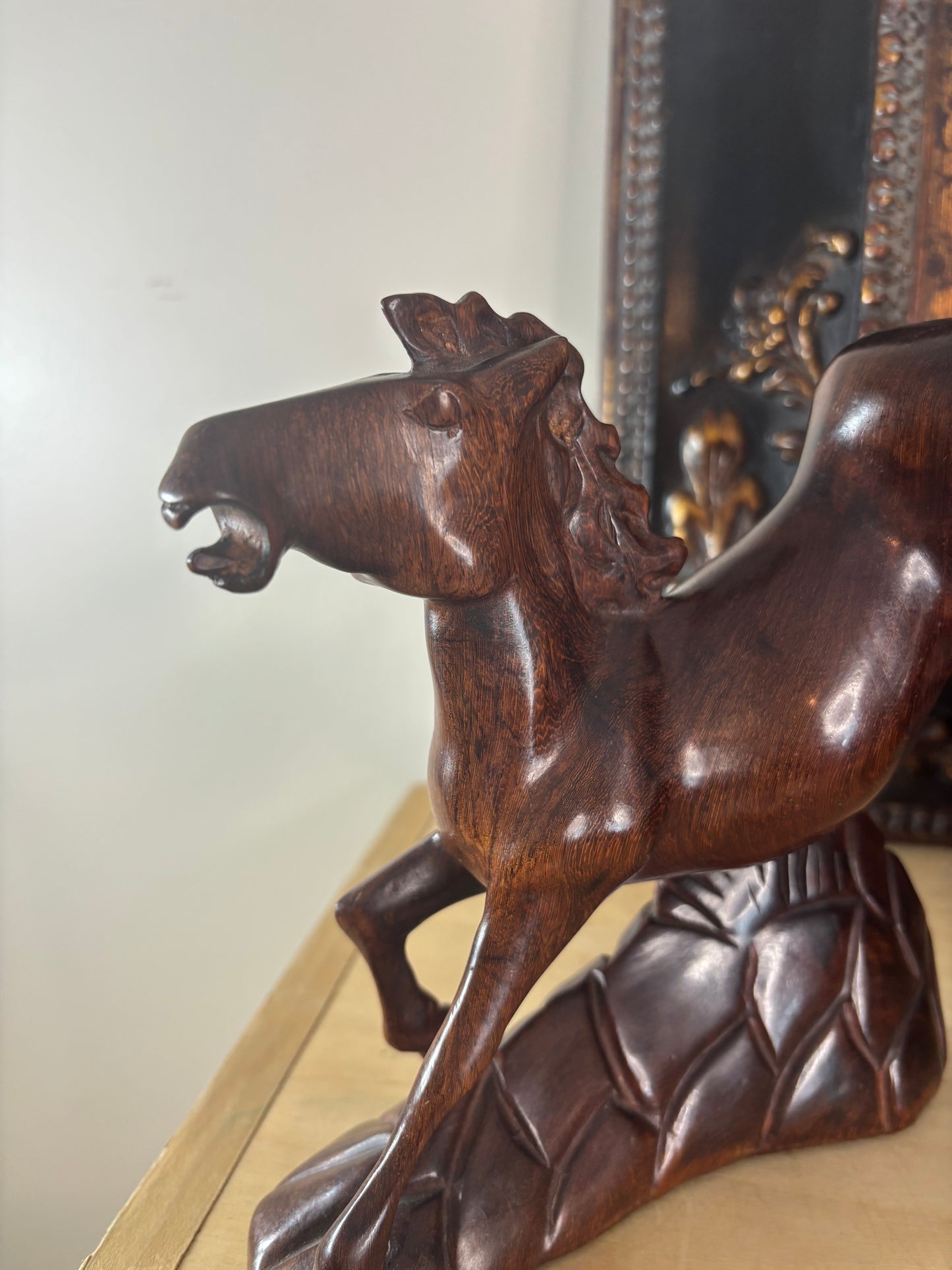 Beautiful hand carved wooden horse! Excellent condition!