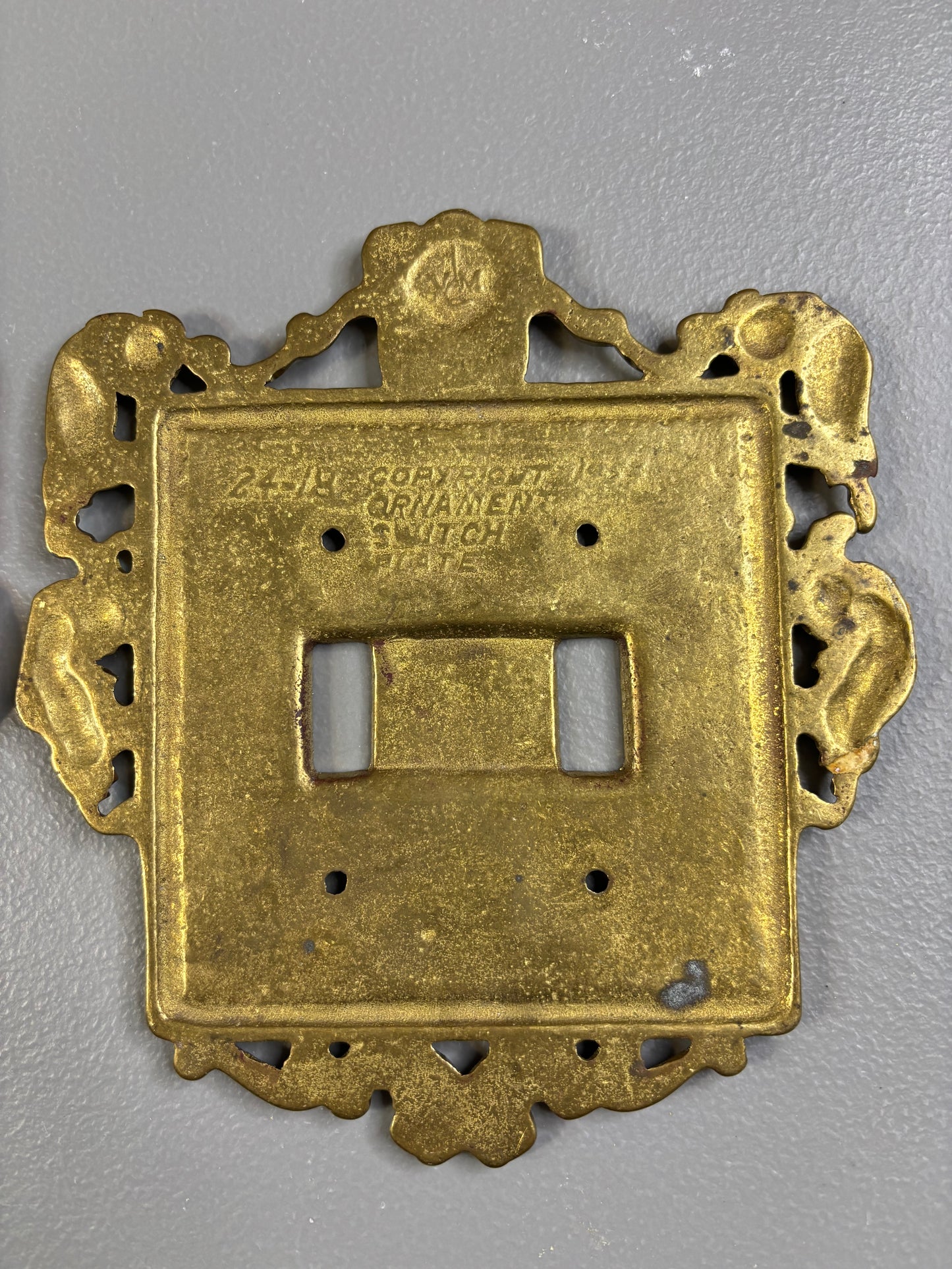 Gorgeous Virginia Metalcrafters brass switch plate cover for double switch!
