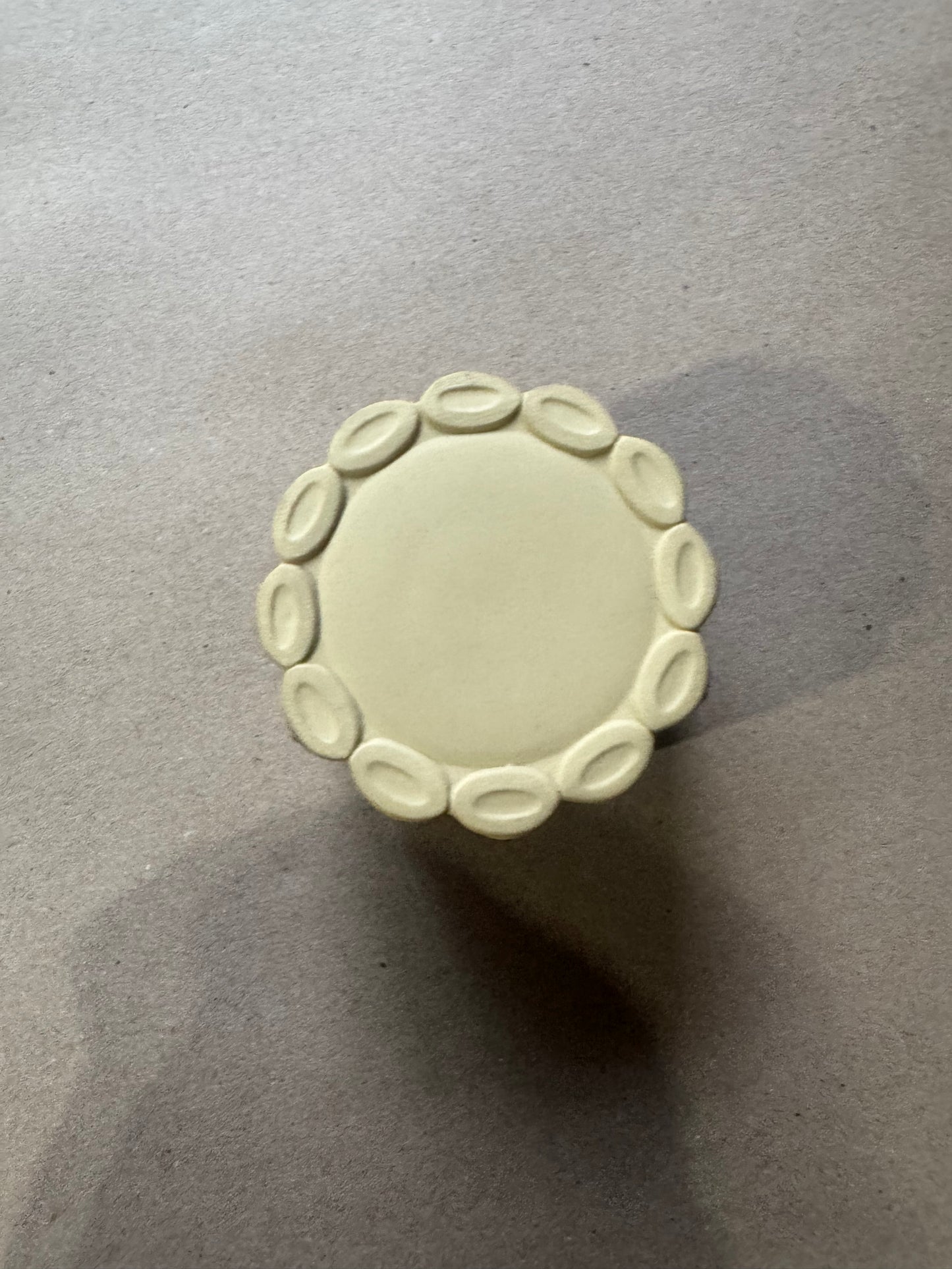 Primrose terracotta Wedgwood bamboo lidded box 2.5”