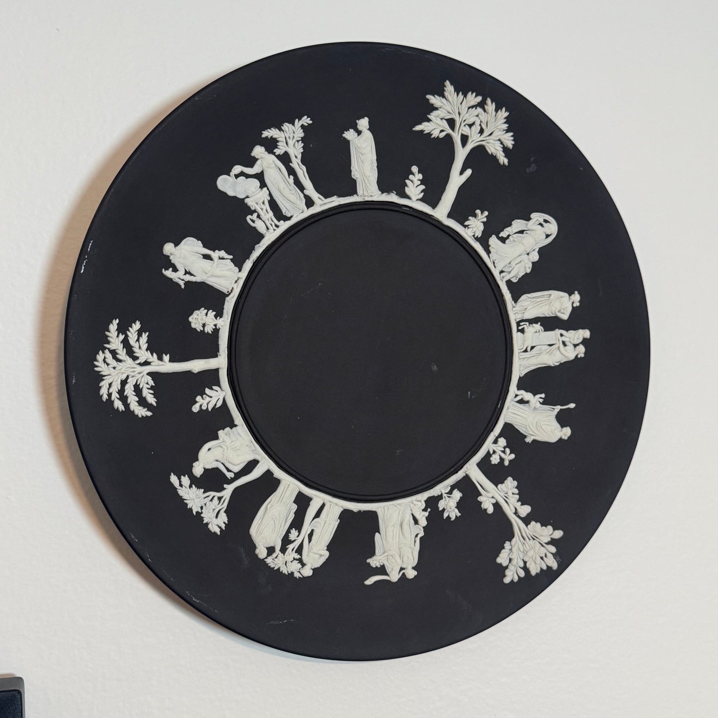 Wedgwood black bassalt 9.25” plate