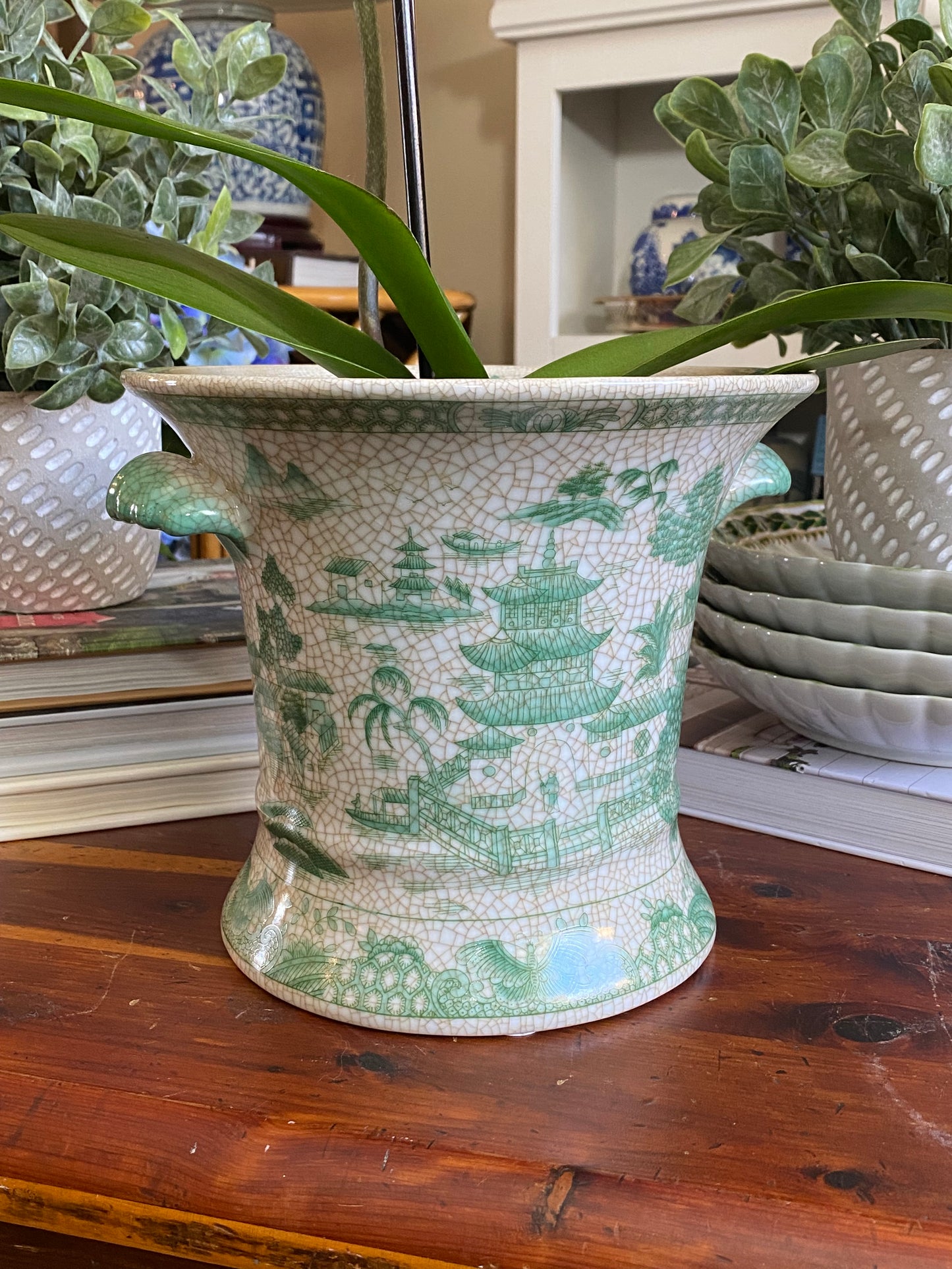Danny's Fine Porcelain - Green/White Pagoda Porcelain Jardinière Planter, 7" Tall, 8"D - Pristine!