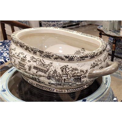 Danny's Fine Porcelain: 21.5L X 14W X 7H Porcelain Basin Footbath - Black And White Willow pagoda Pattern