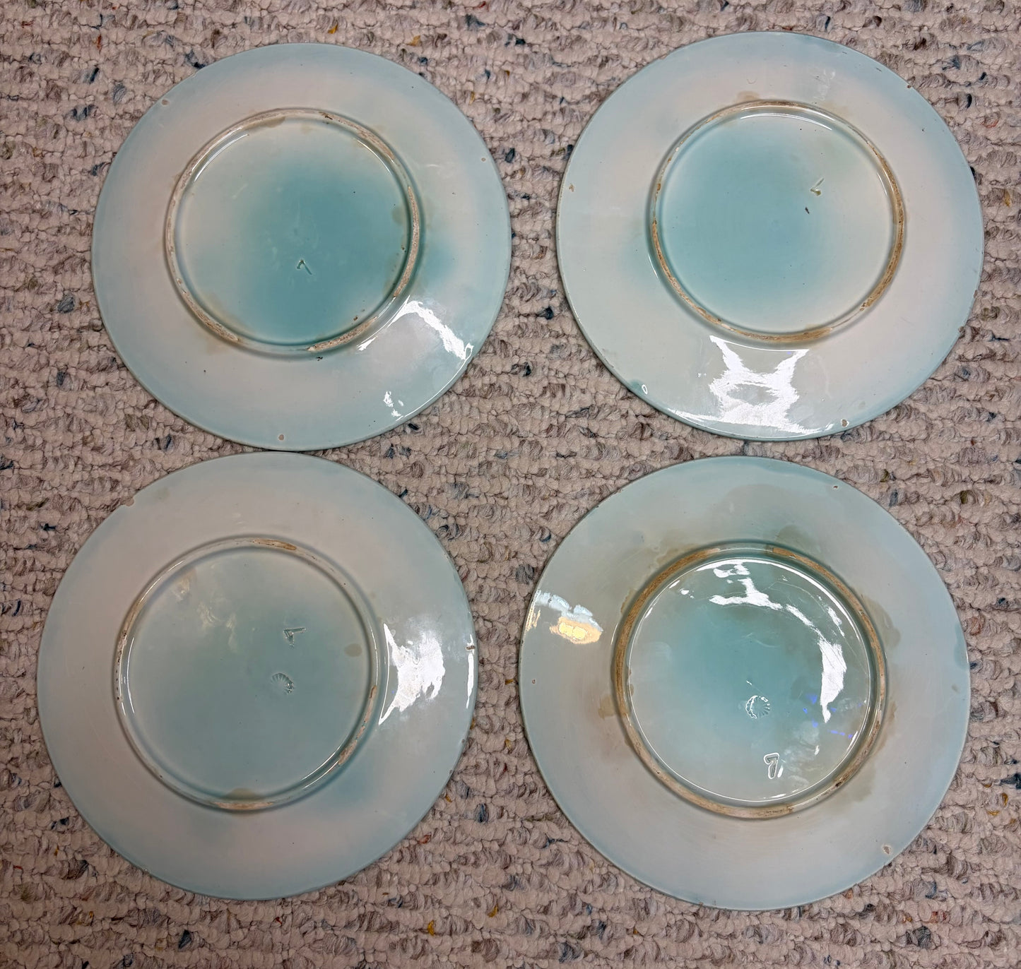 Antique majolica leaf plates with Greek key border- Set of 4! As is!