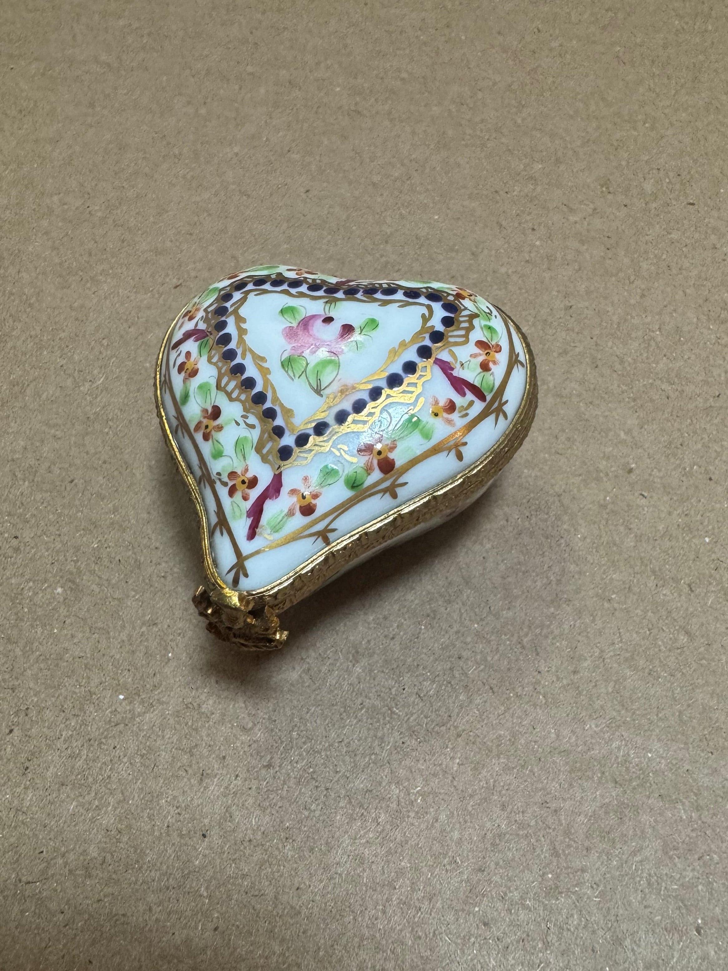 Authentic Limoges Hand-Painted Heart Trinket Box 🇫🇷 2x1