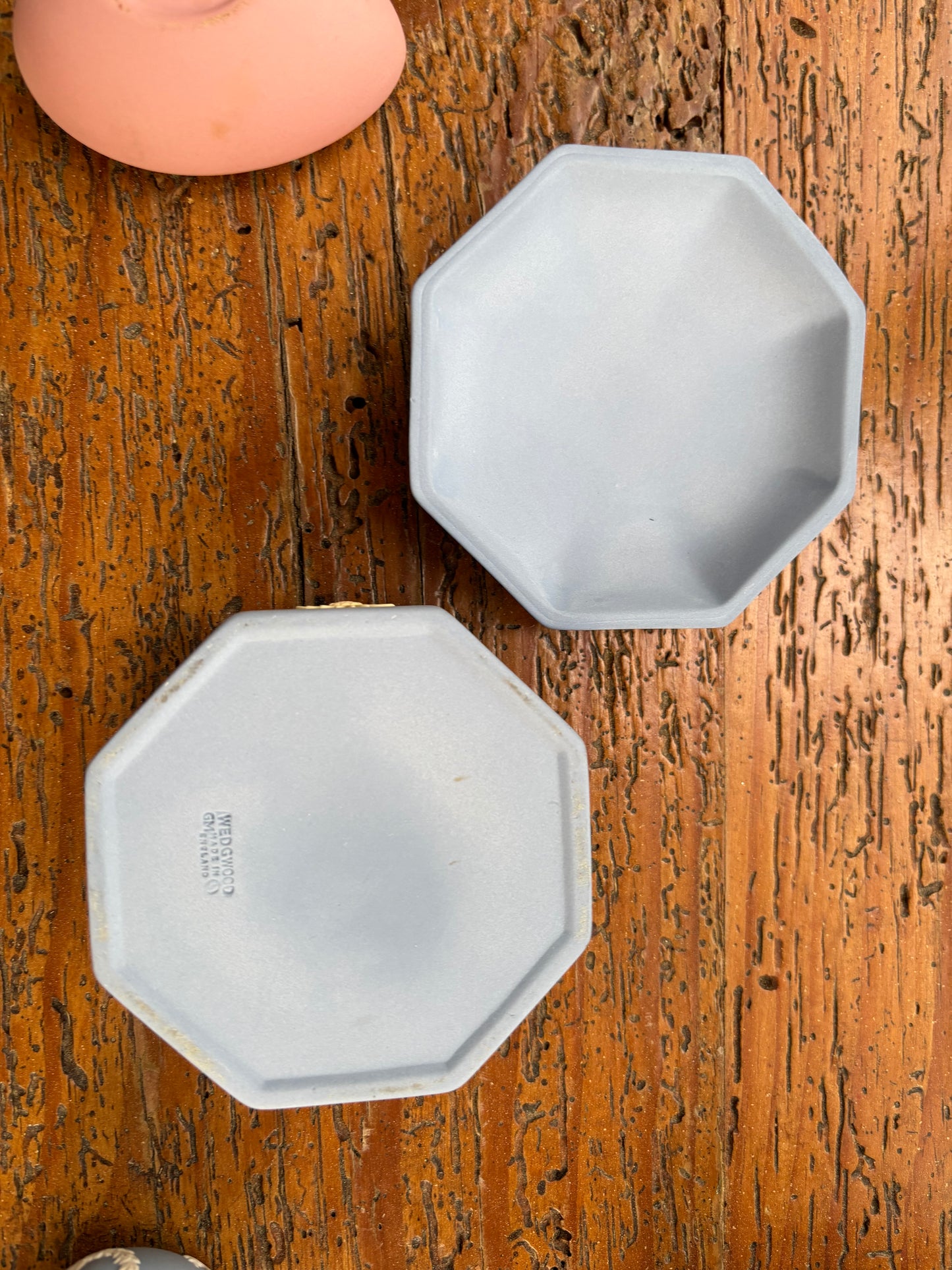 Wedgwood Flower trinket box!