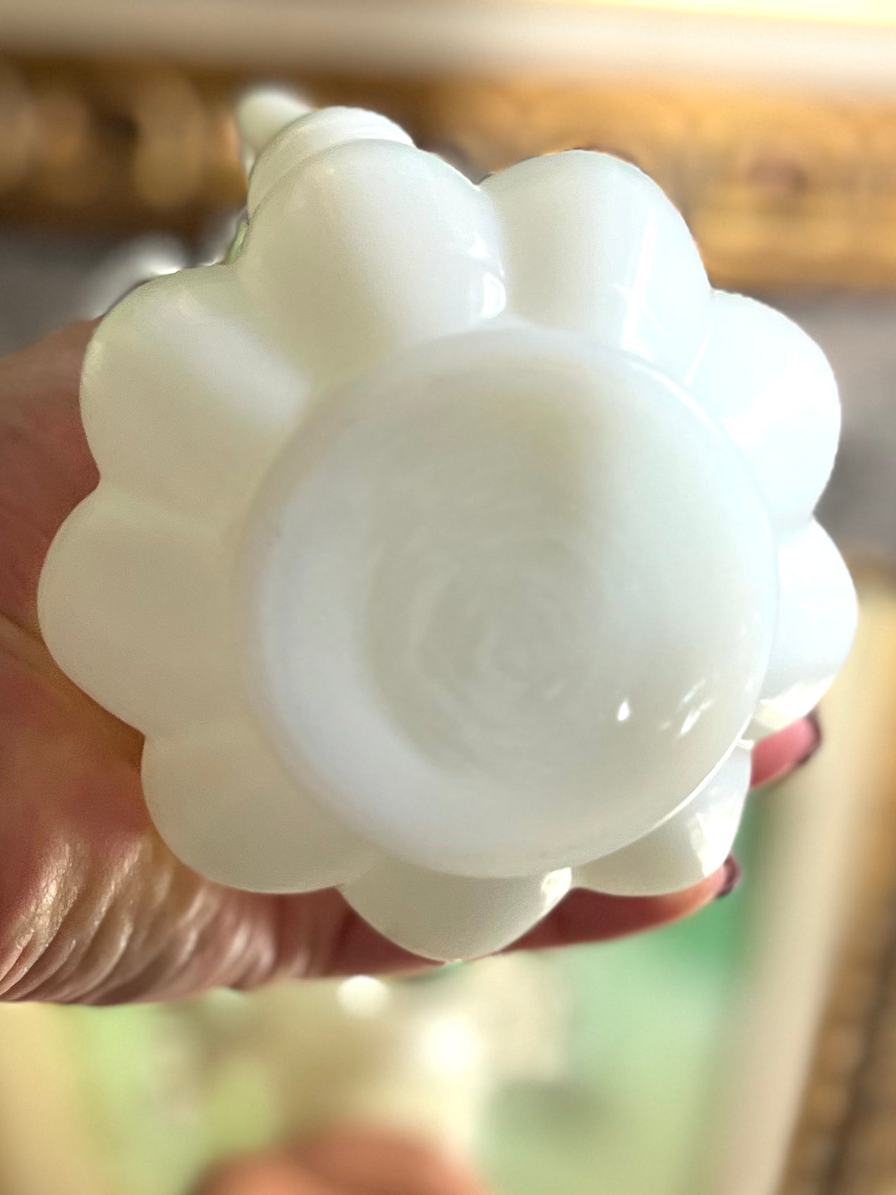 Beautiful Vintage Collectible Fenton Ivory Milk Glass Crimped Pitcher