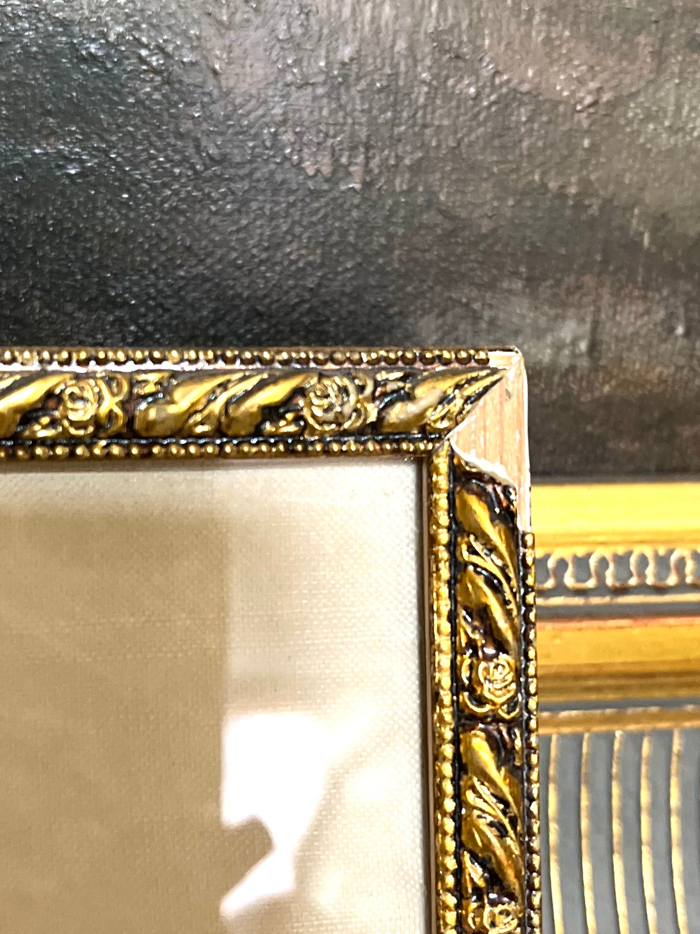 A Pair of 19th-Century Vanity Fair Color Engravings — “Sovereigns” Series, England - Silk Matted