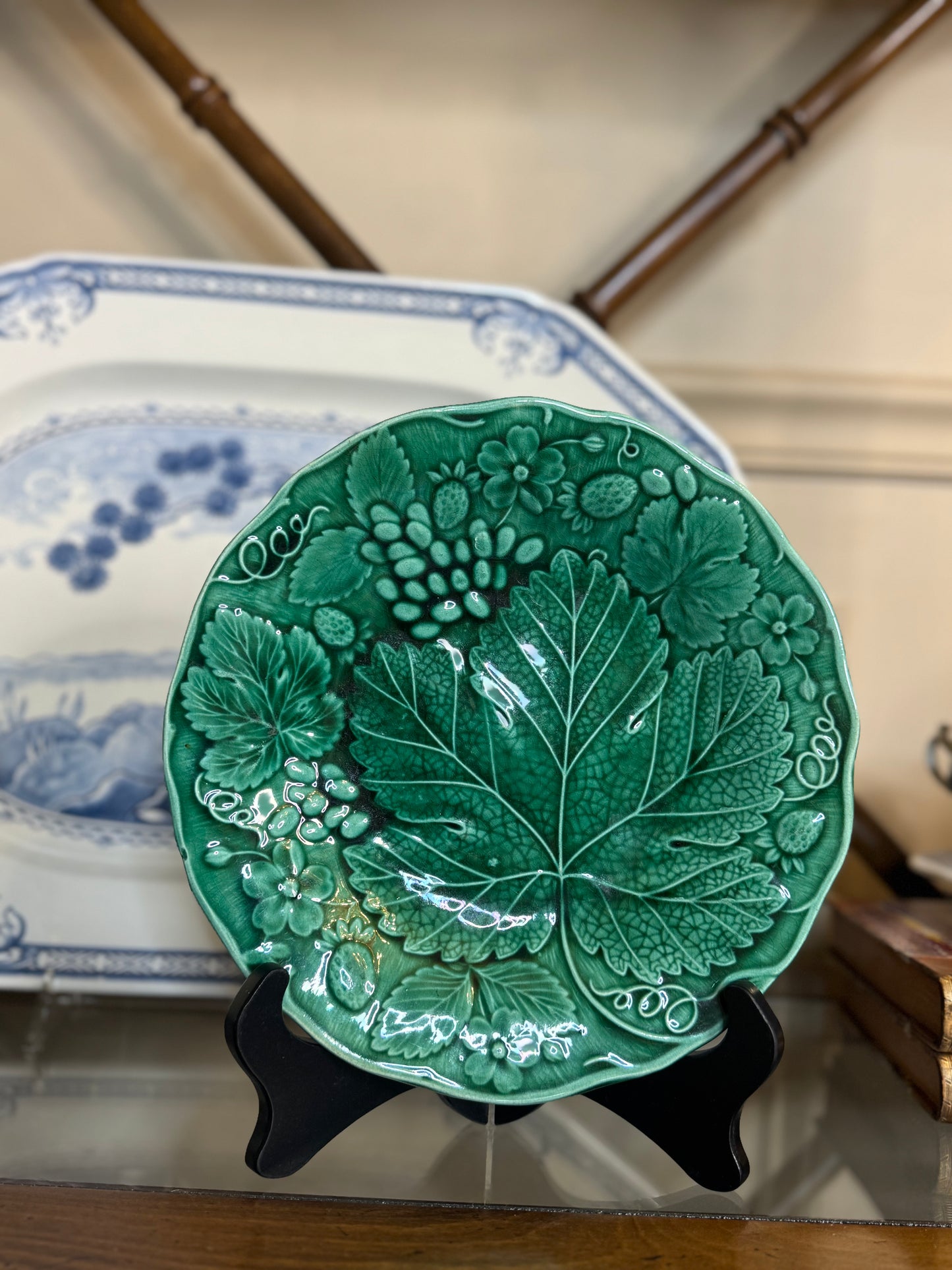 RESERVED - DA4332 - Wedgwood ANTIQUE STRAWBERRY LEAF PLATE