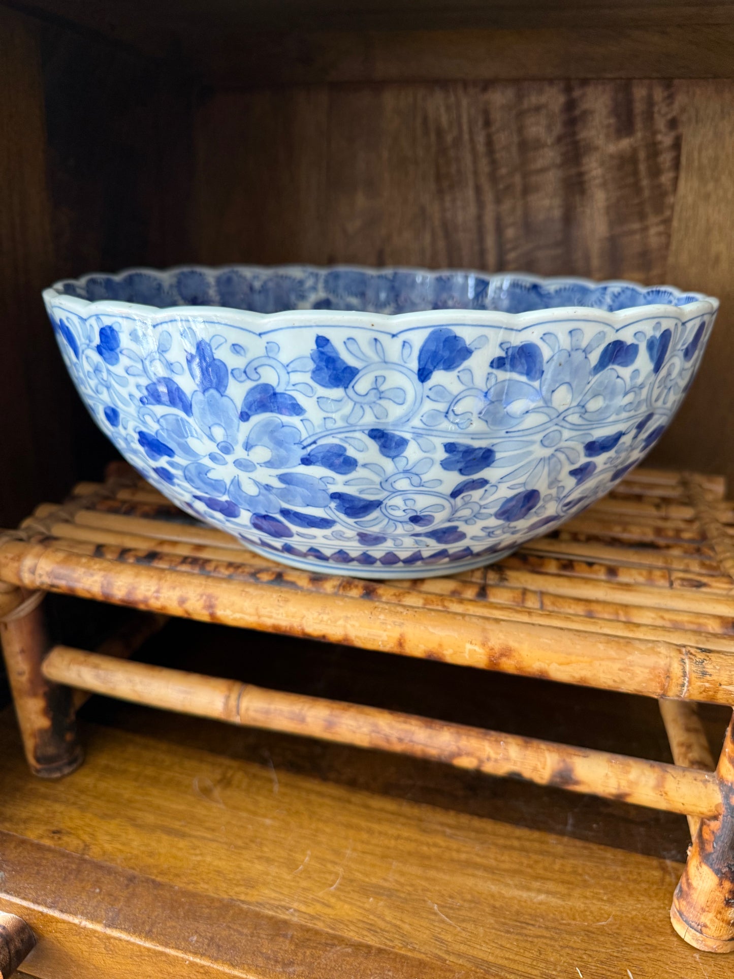 Antique Japanese Blue & White Floral Scalloped Edge Bowl