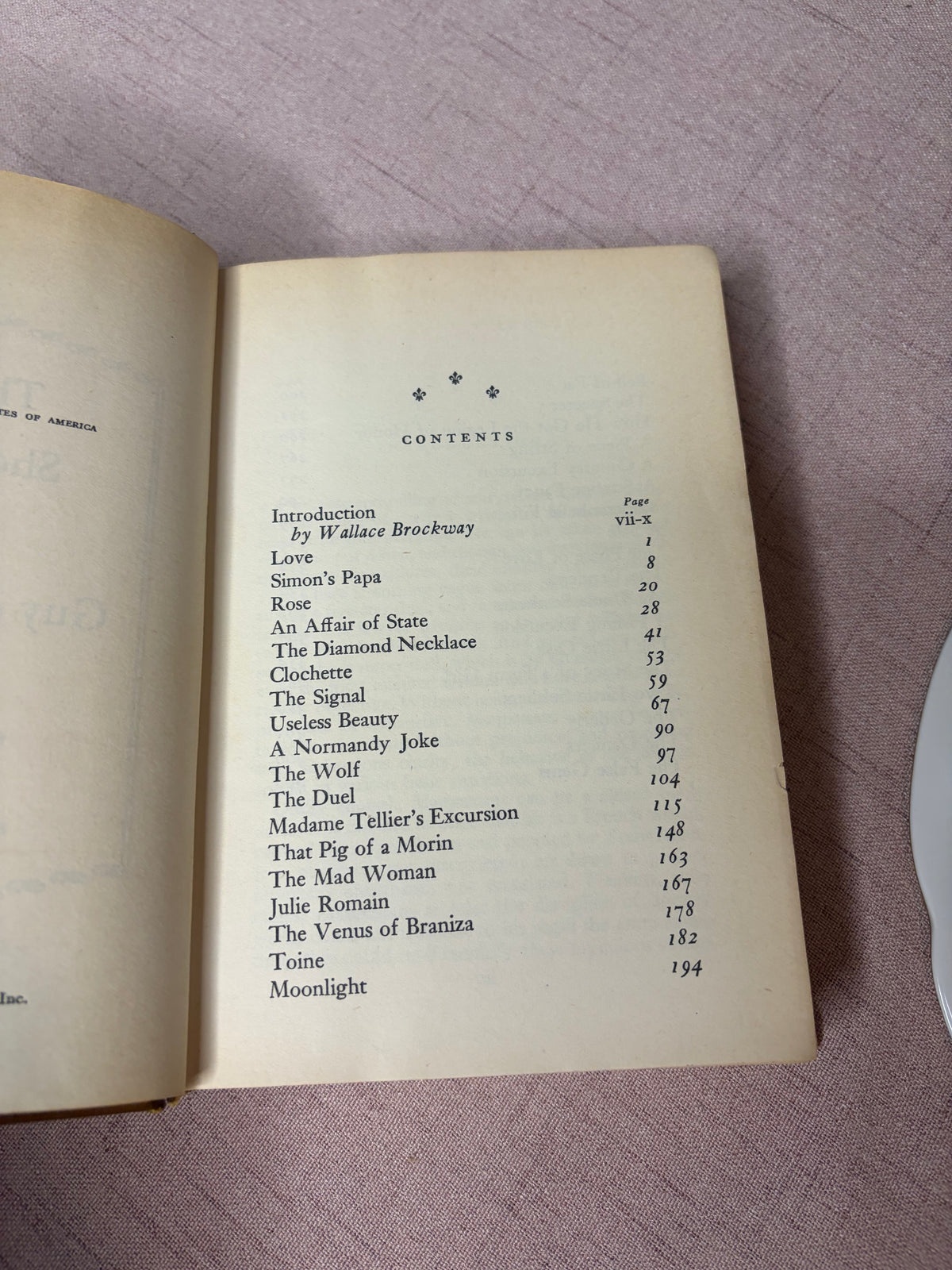 Vintage 1939 Collector’s Edition book with gold foil lettering on spine!