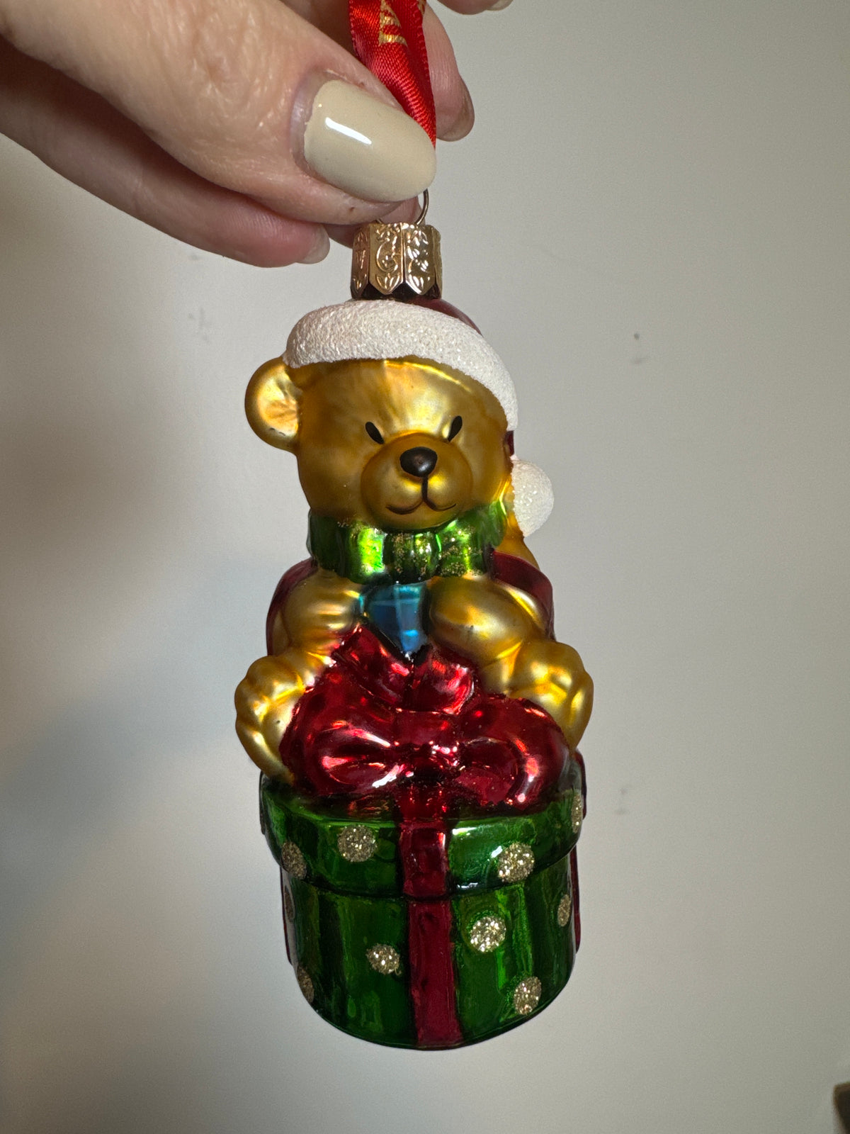 Waterford Holiday Heirlooms Teddy Bear on Gift Box Glass Christmas Ornament