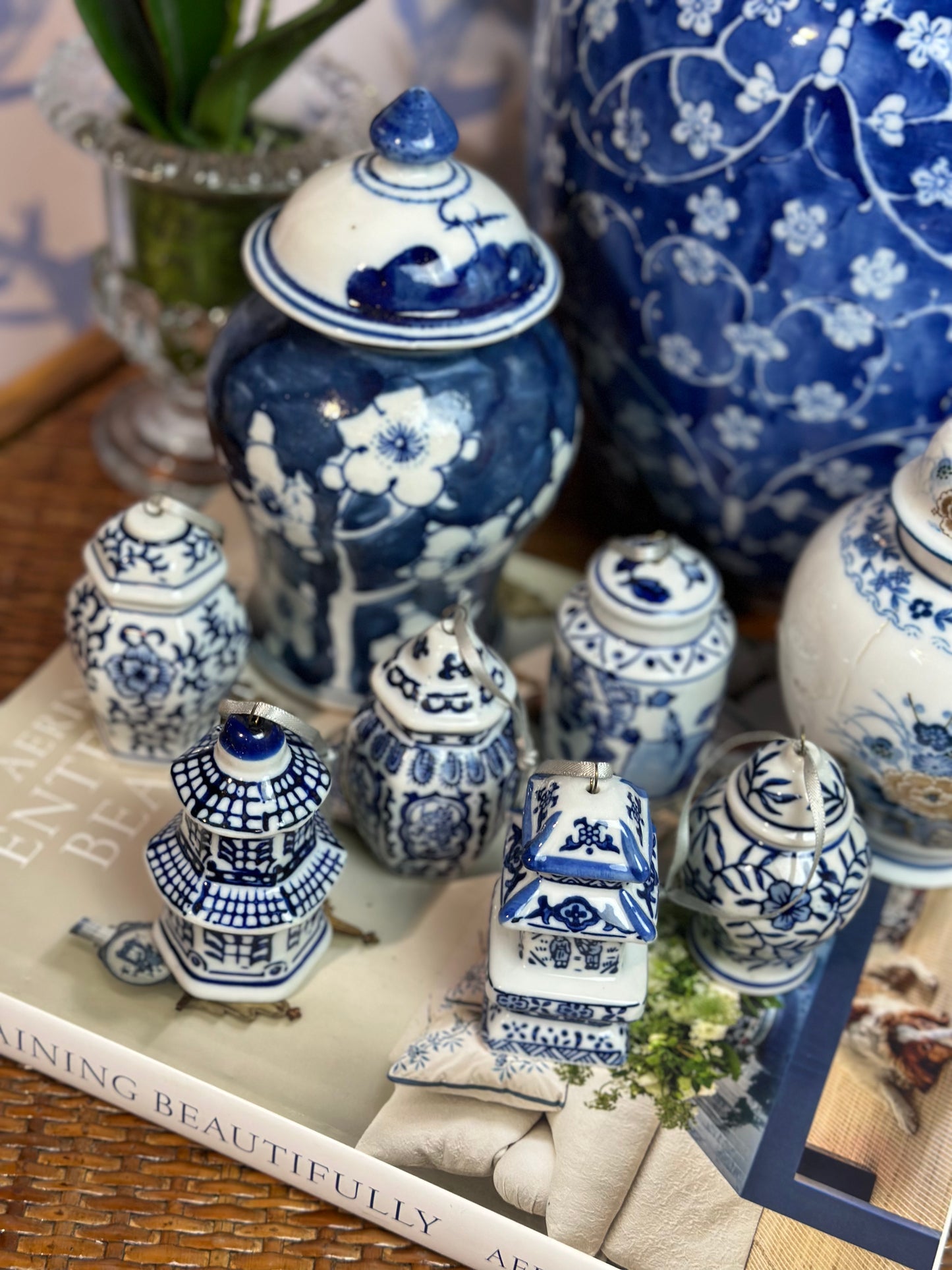 Danny’s Fine Porcelain-
Set (6) Blue & White Chinoiserie Pagoda Porcelain Ornament Set, 3.5" Tall