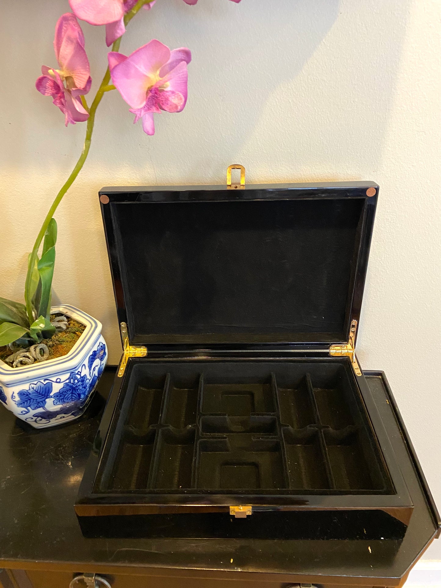 Handsome lacquered poker chips and card holder box.