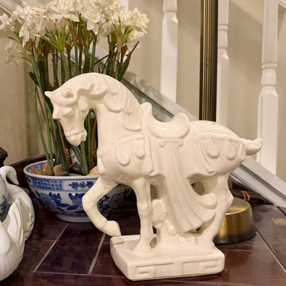 Statuesque vintage Asian chinoiserie horse centerpiece statue 9 in hi