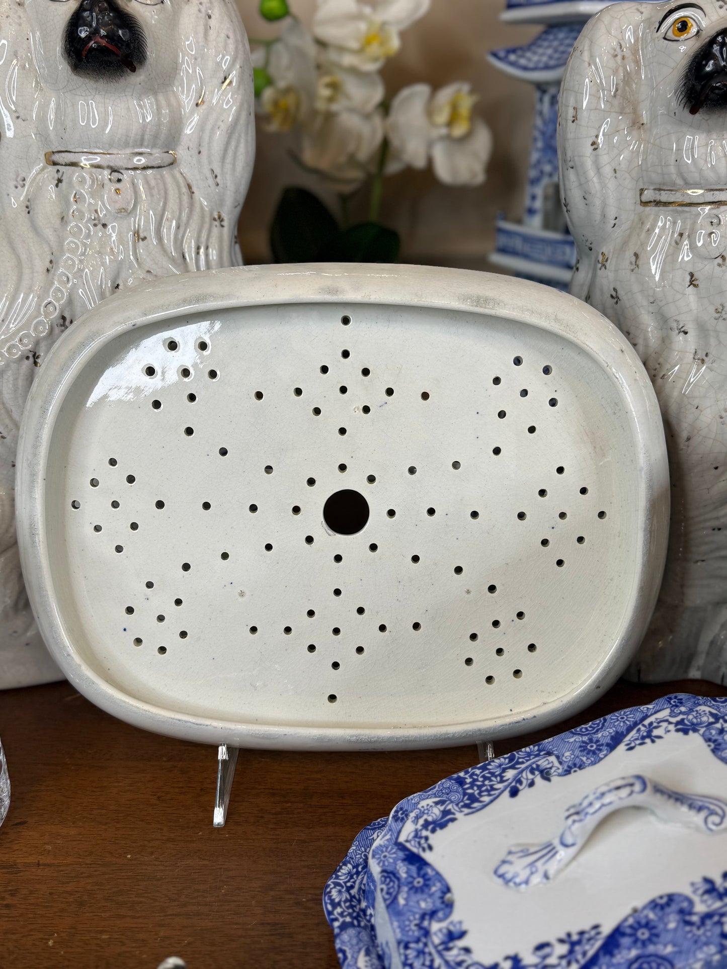 Victorian Blue Willow Transferware Drainer – 11.25” x 9”