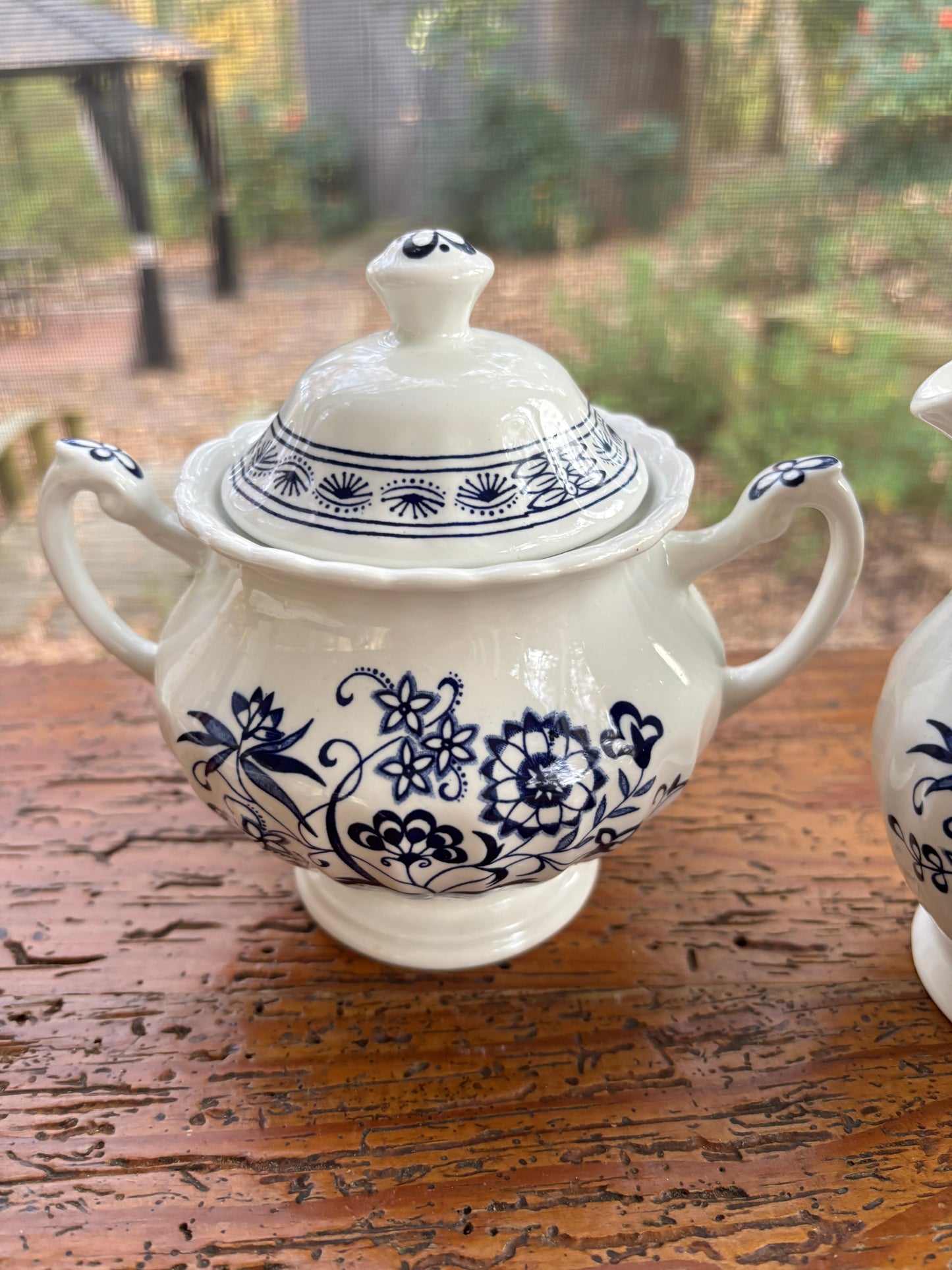 Blue Nordic by J & G Meakin creamer and sugar set!