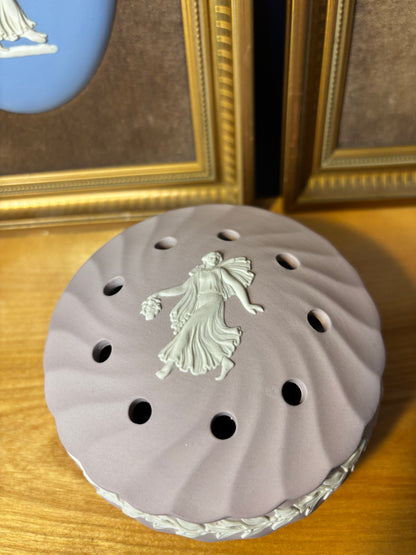 Wedgwood Jasperware lilac potpourri lidded dish!