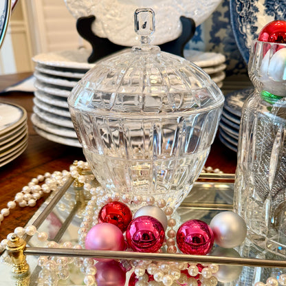 Beautiful sparkling vintage crystal biscuit jar with lid 7.5 h