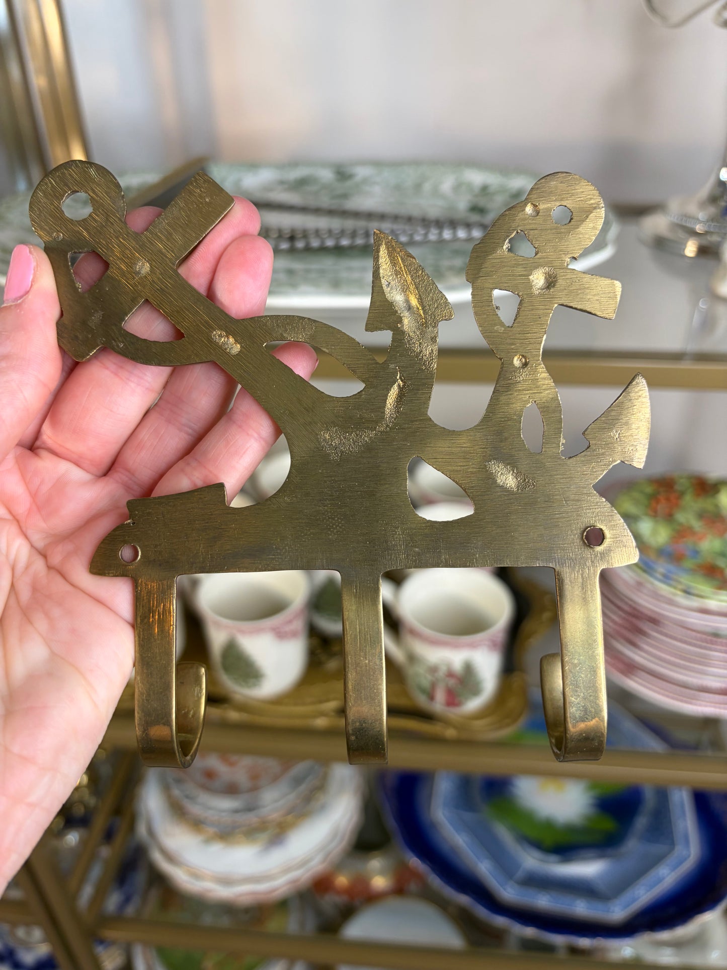 Lovely vintage brass anchors hook!