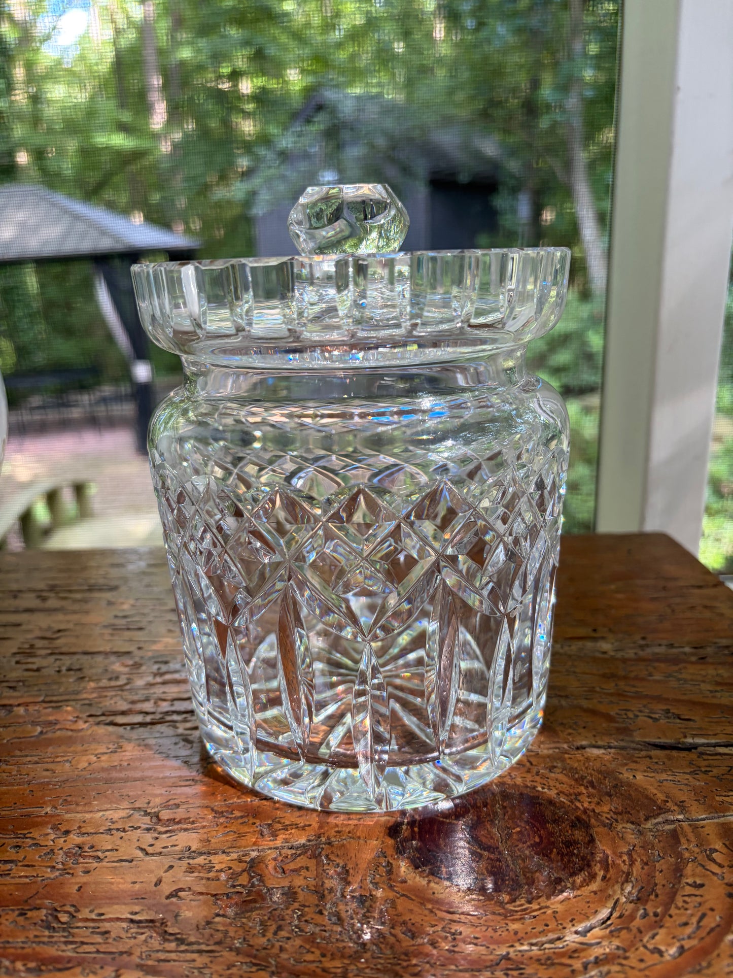 Stunning Waterford Lismore lidded biscuit jar!