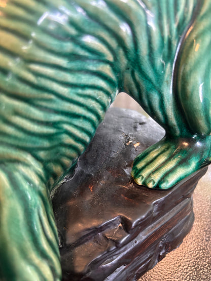 Precious pair of hear no evil, see no evil monkeys!