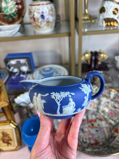 Lovely Wedgwood cobalt creamer!