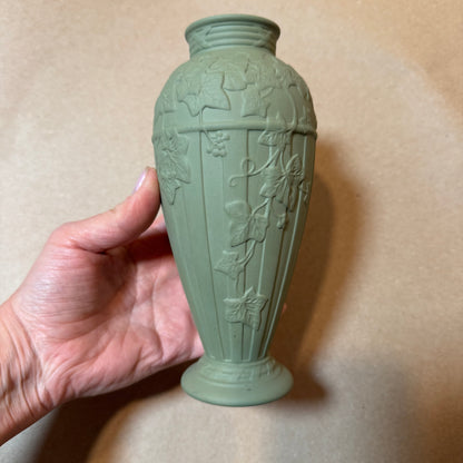 Live 06/15 Sage green Wedgwood 7.5” vase