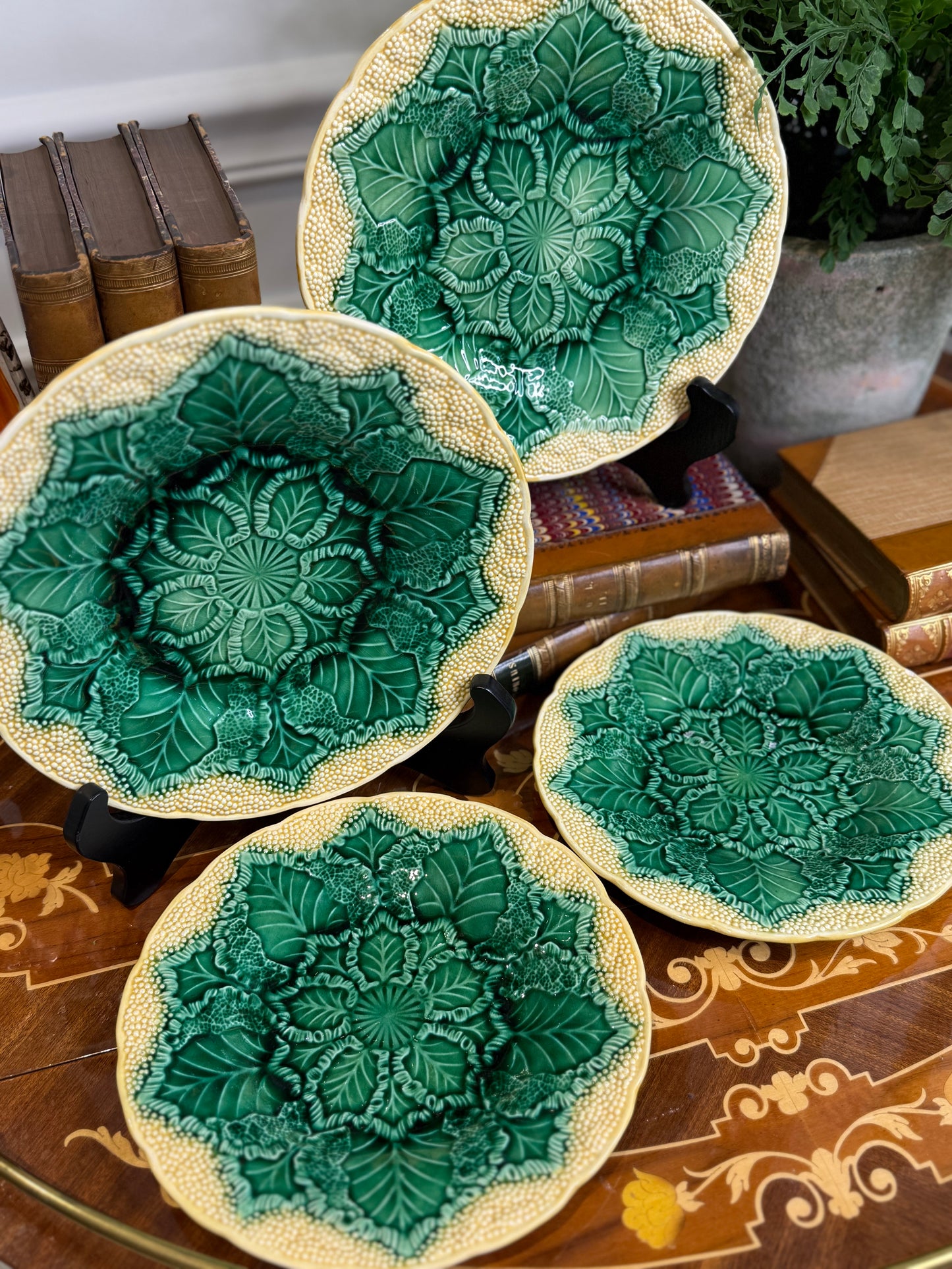 Set of (4) Antique Wedgwood Cauliflower Plates - 1920s English Majolica /Green Cauliflower Leaf Pattern