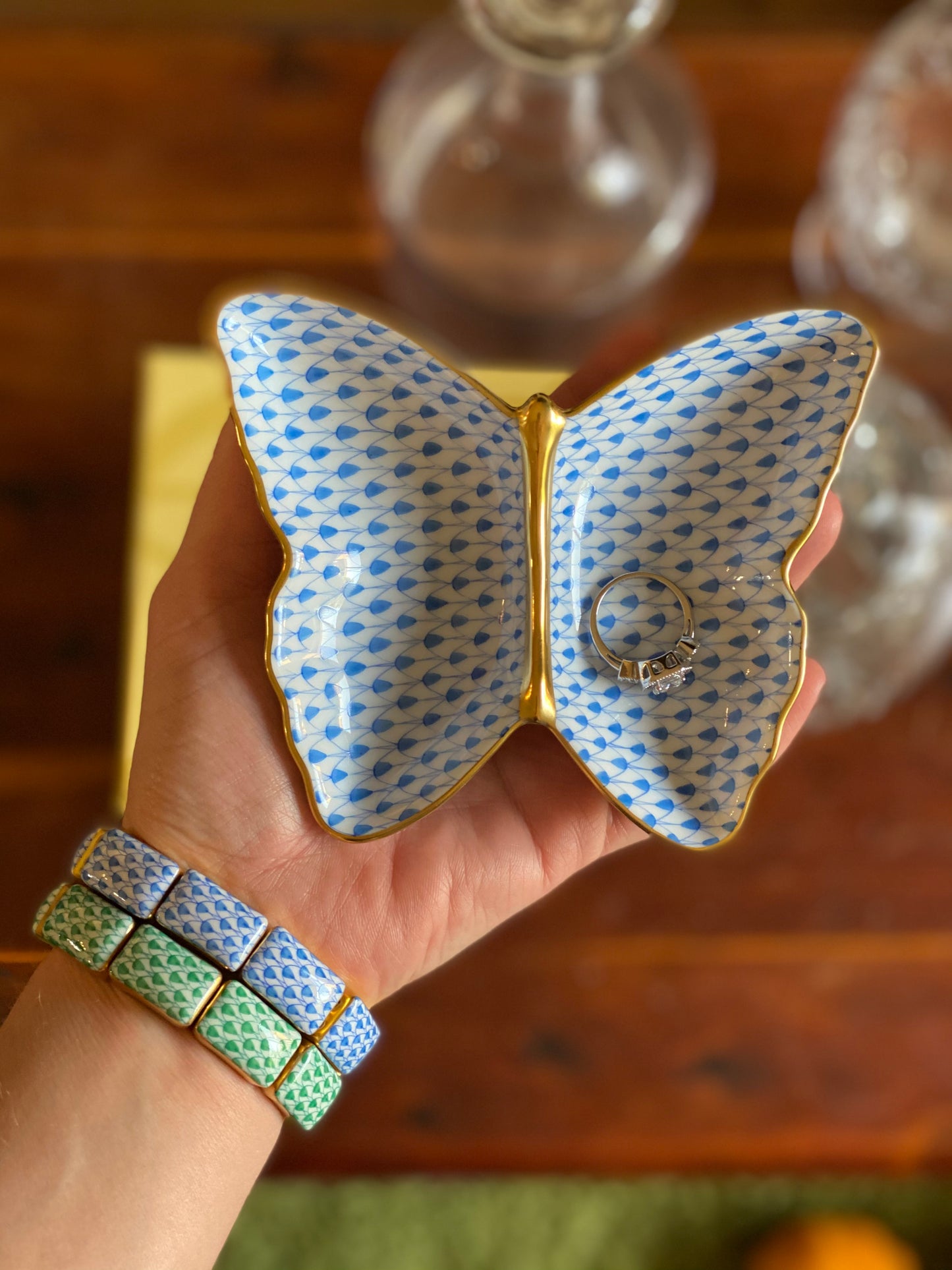 Herend Fishnet hand-painted porcelain with 24K gold: Butterfly Trinket Dish- 4.25″L X 1″