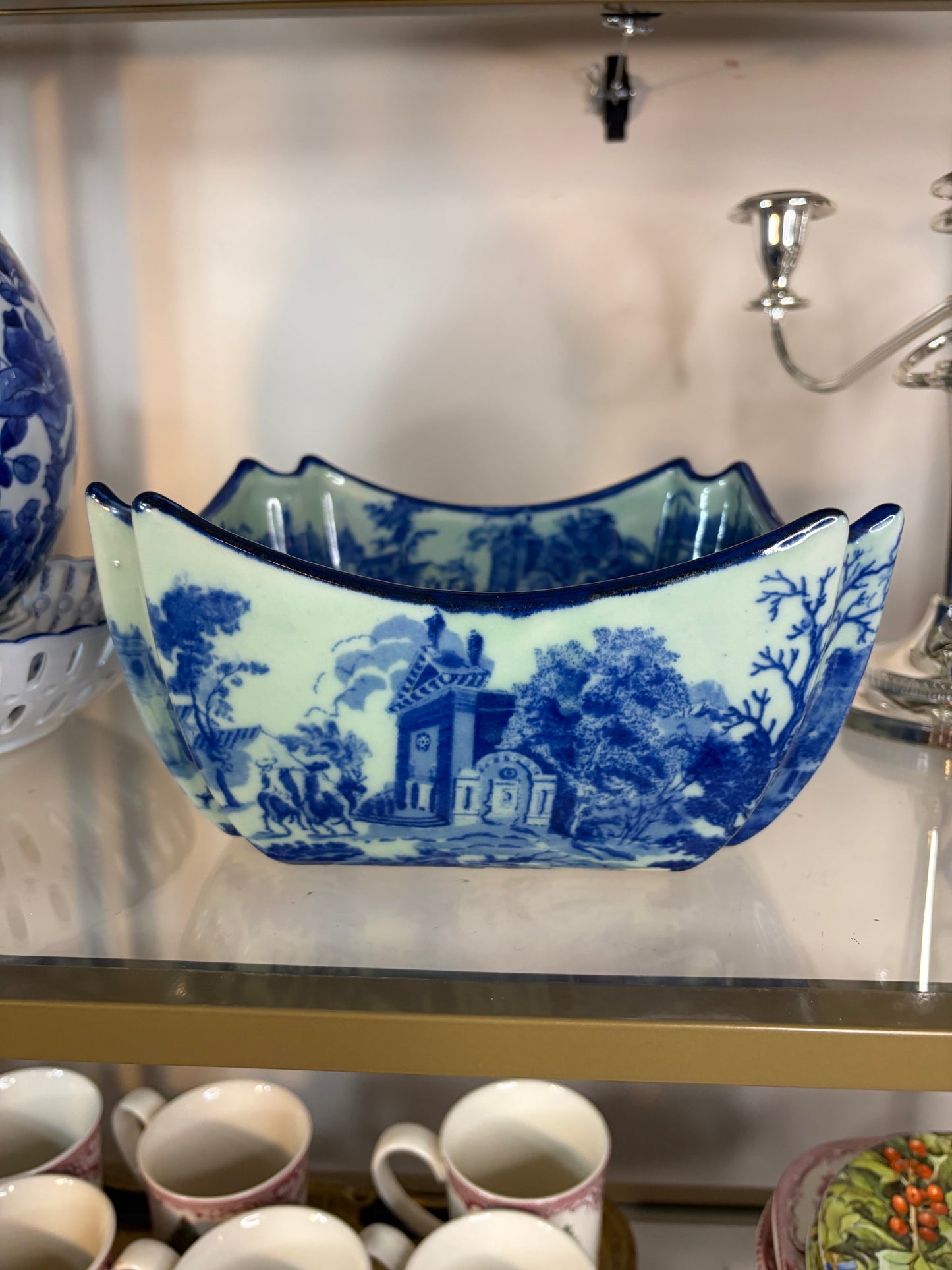 Beautiful Victoria Ware Ironstone bowl!