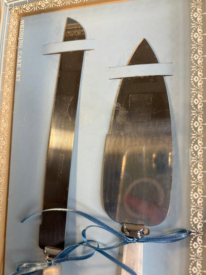 Lovely Sheffield England cutting knife and server!