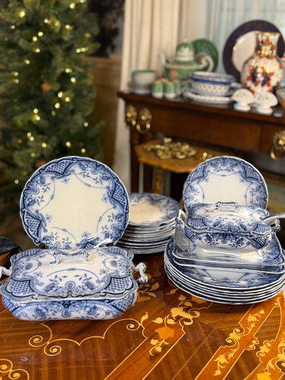 Antique Ford & Sons Flow Blue Dinner Service | 18 Plates, Tureens, Stands & Ladle | c.1900 | DA4517